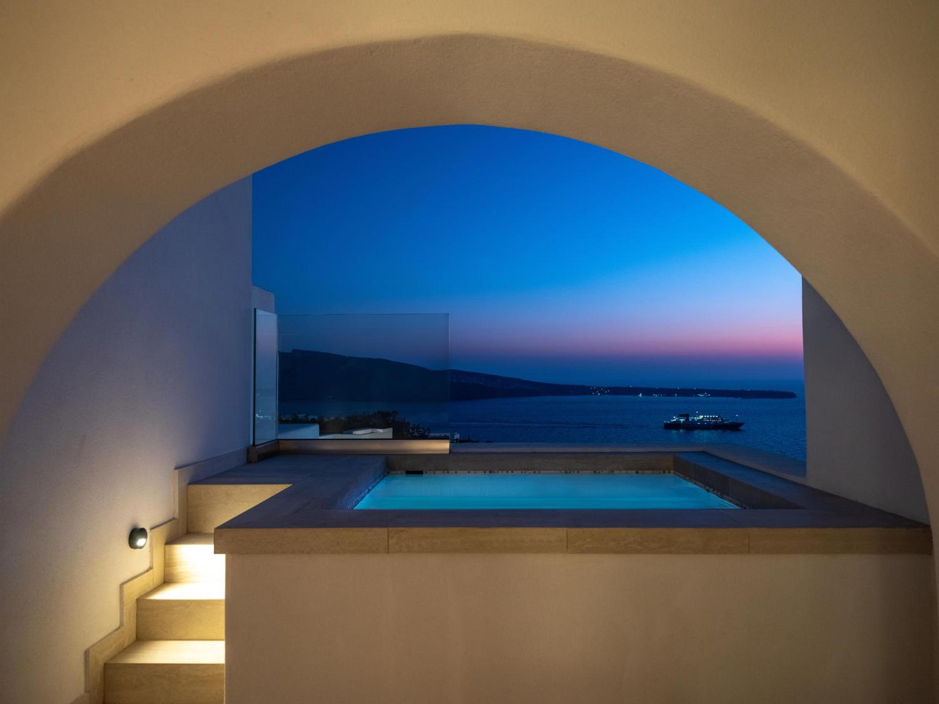 Santo Pure Oia Suites & Villas 21