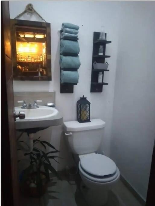 2 Bed Cozy Townhouse & Terrace Pool view 4