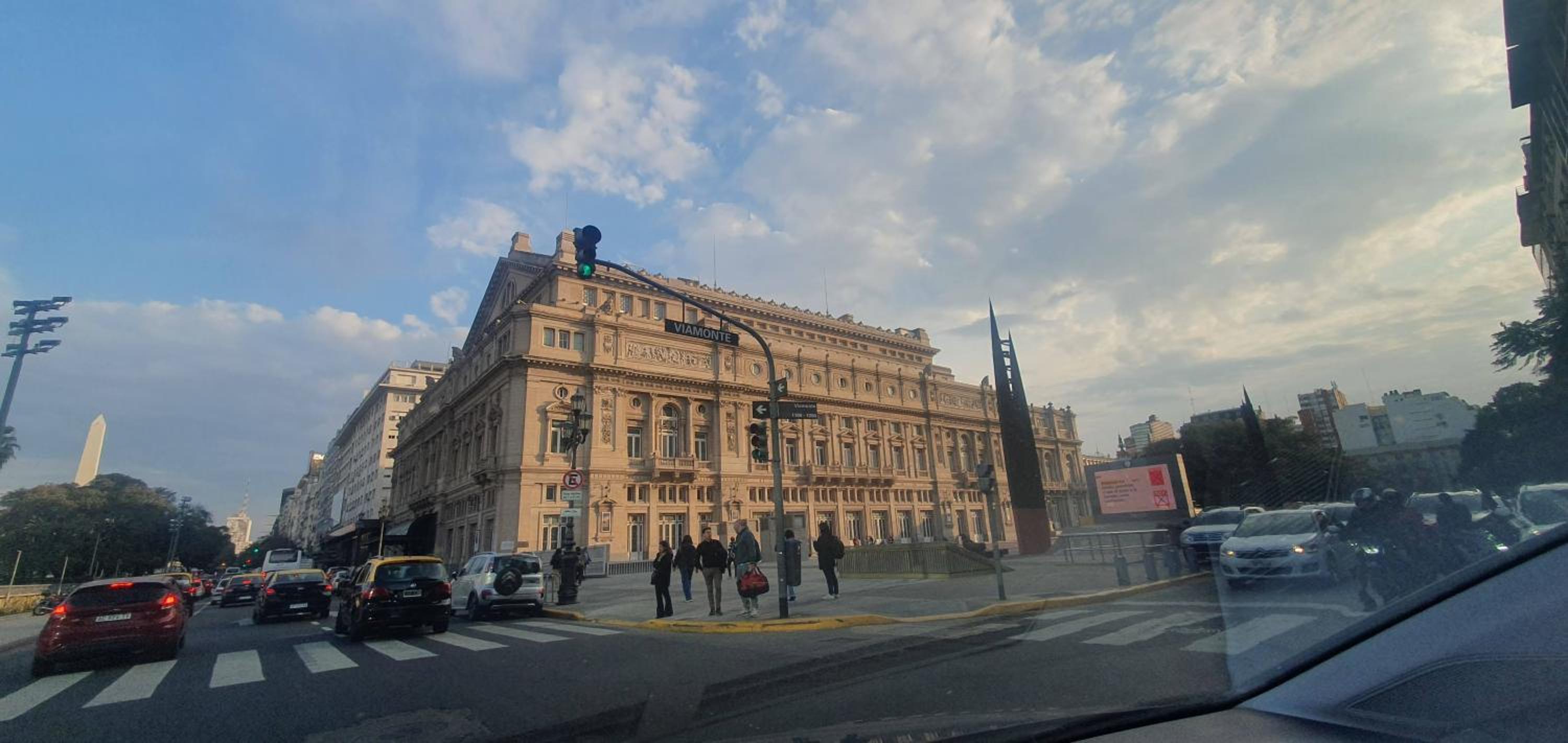 Unico en Retiro a estrenar
