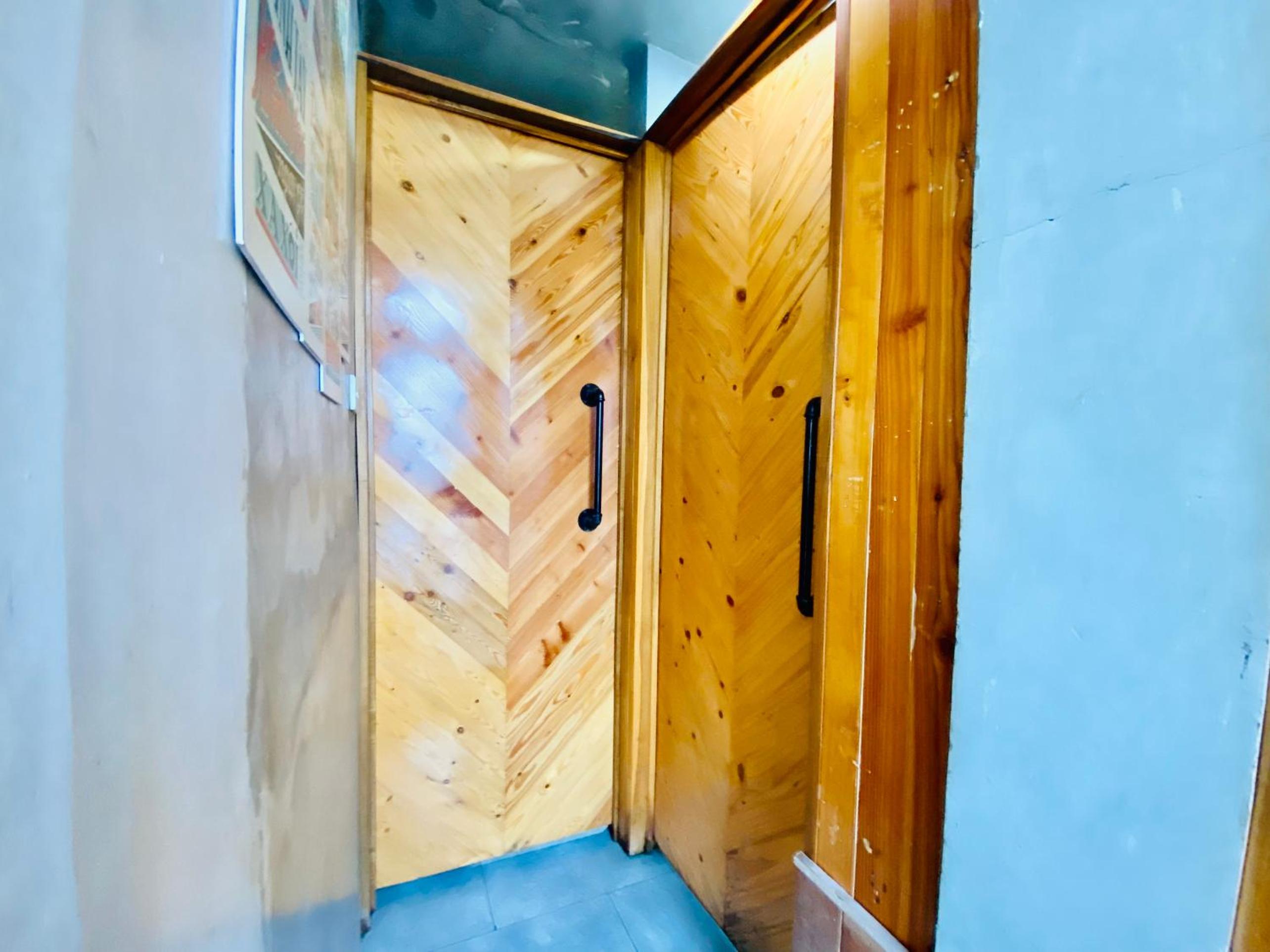 Penthouse/3BR/Terrace/Hot tub/2WC/2' to Hoankiem Lake & Ta Hien Beer street