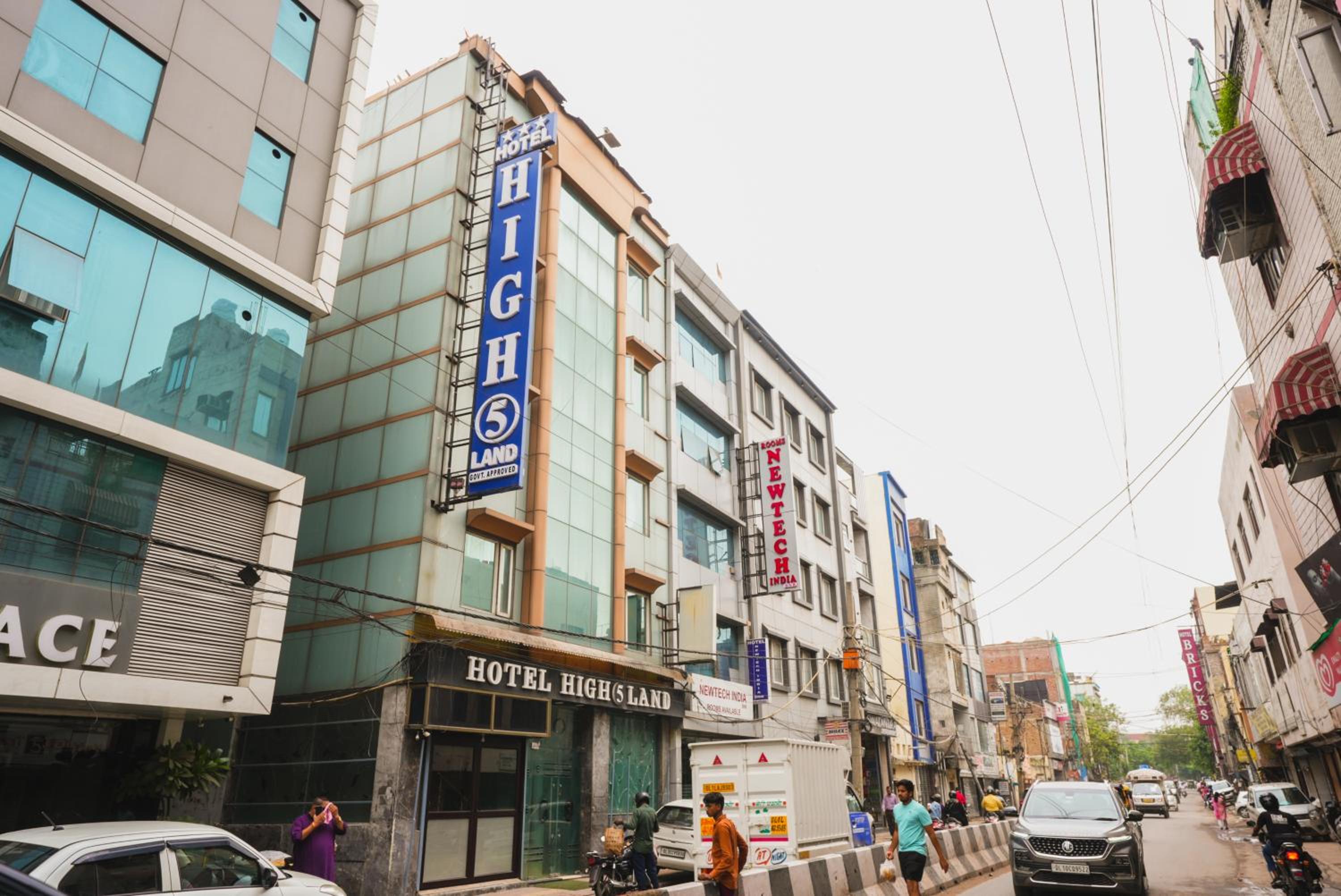 Hotel High 5 Land