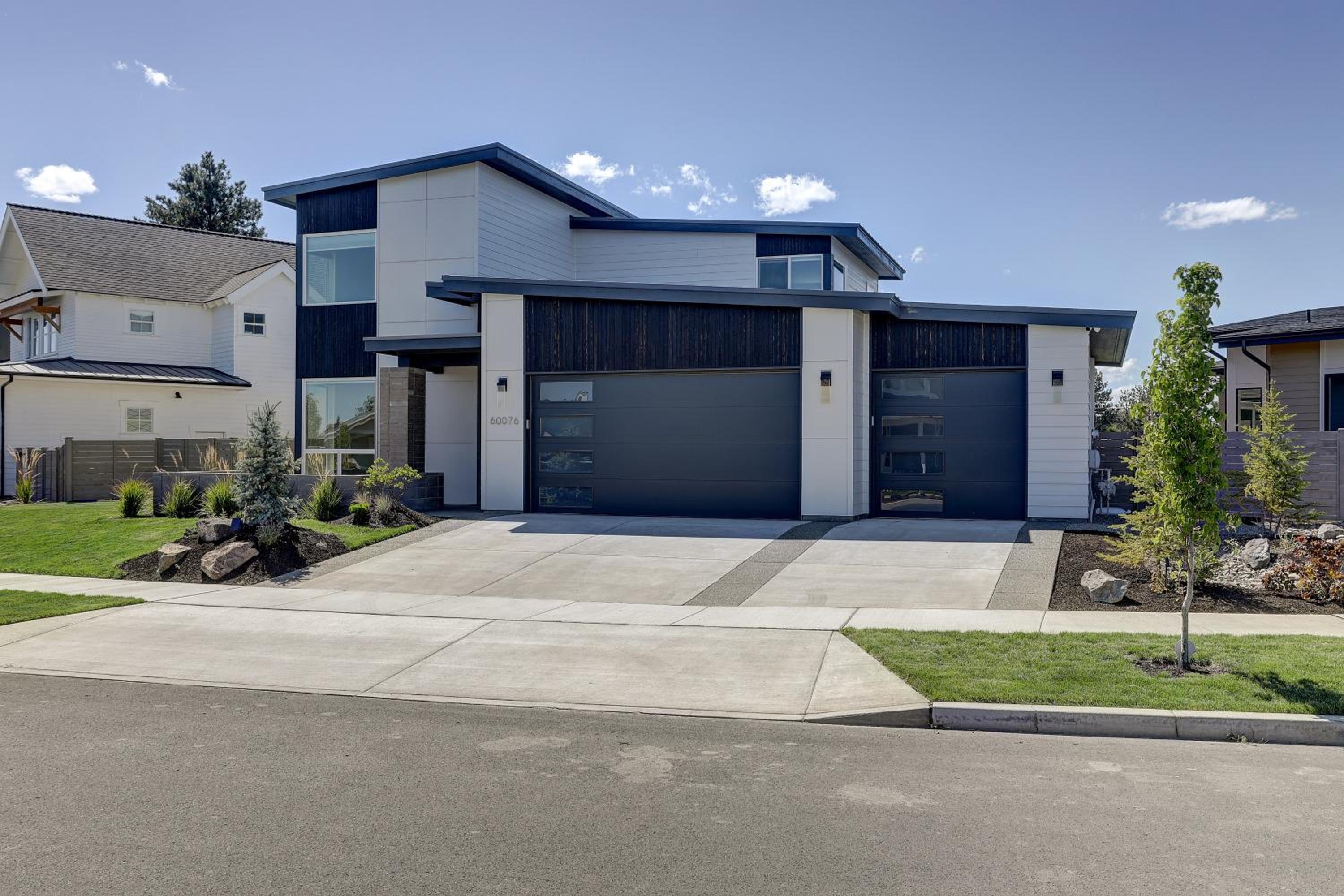 Ruby Peak Spacious & Comfortable Home - 30 day minimum home view 5