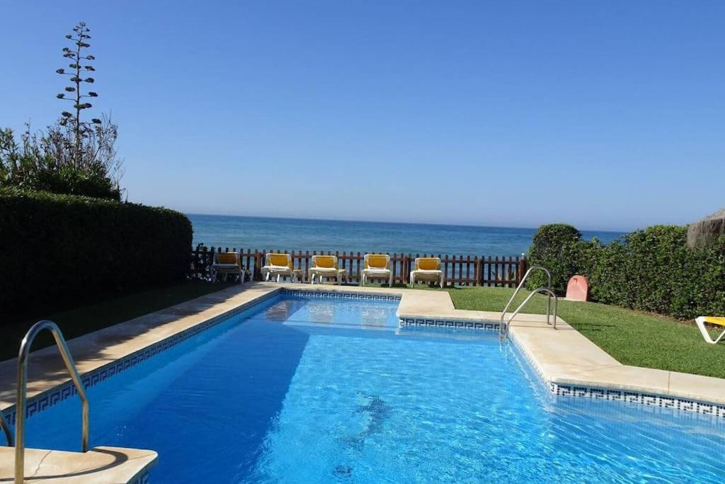 Beautiful Frontline beach Townhouse