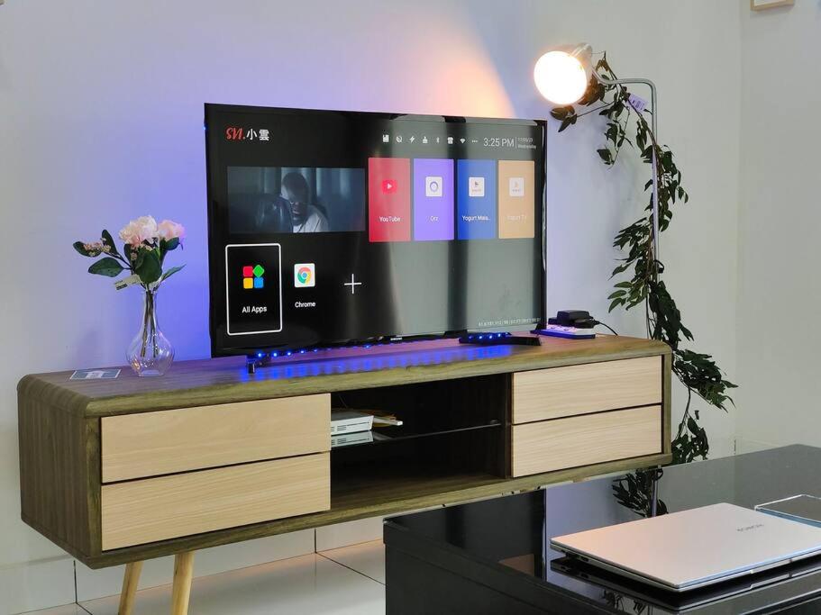 A0803 Platino walking ParadigmMall TVbox By STAY