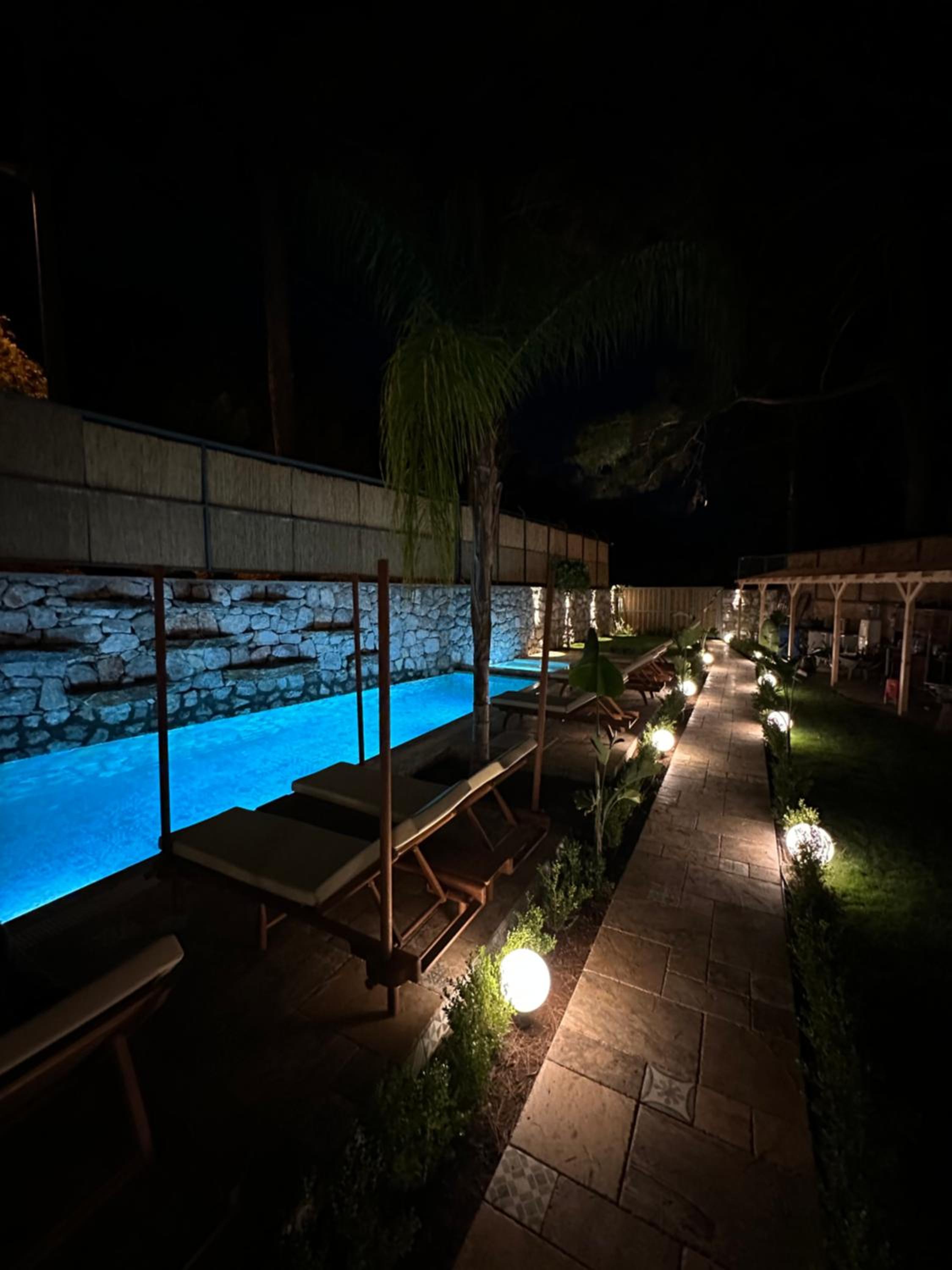 Esmahan Forest and Pool by Zehra Suites
