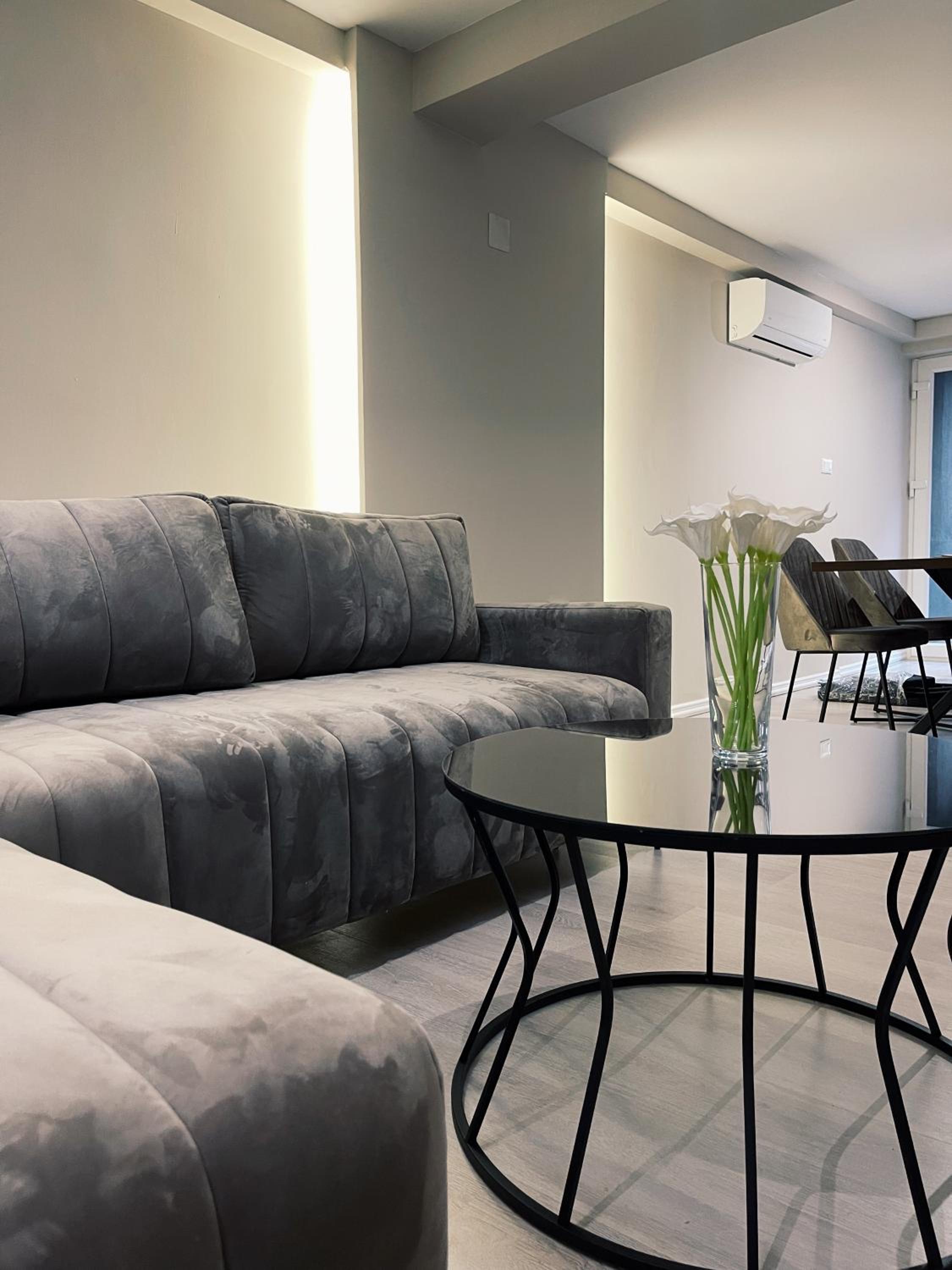 Kali Apartments