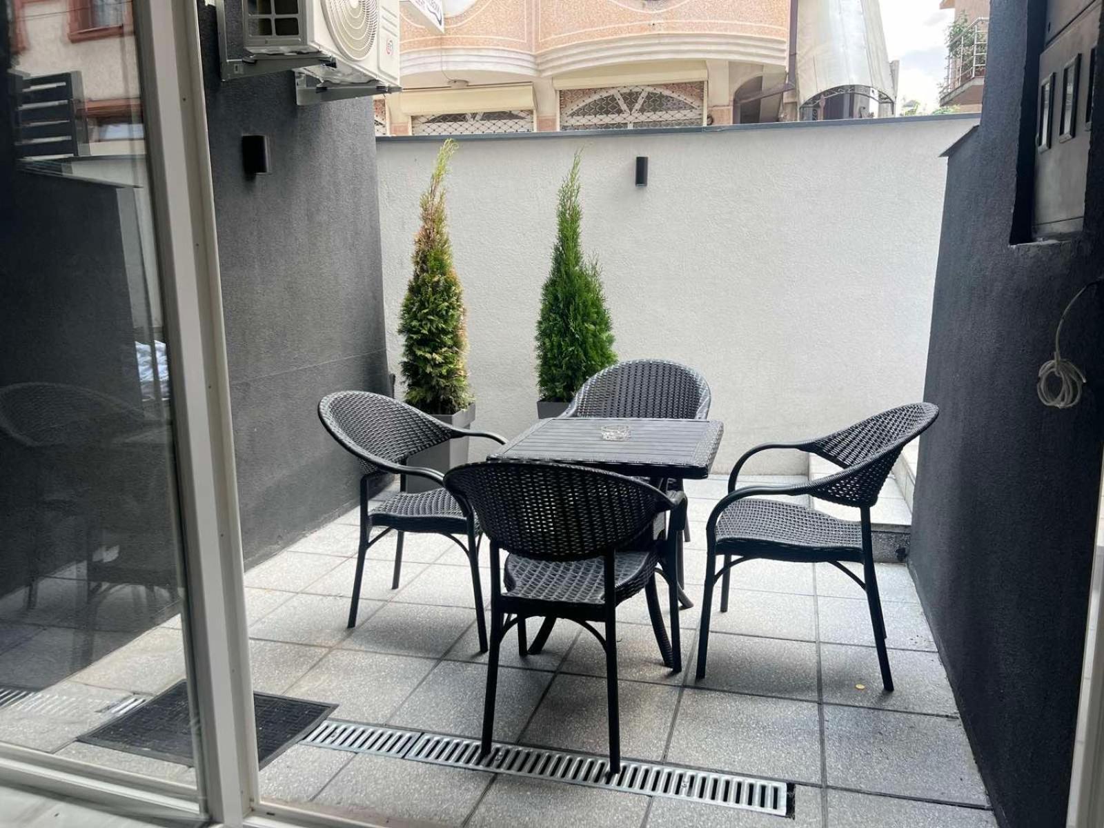 Kali Apartments