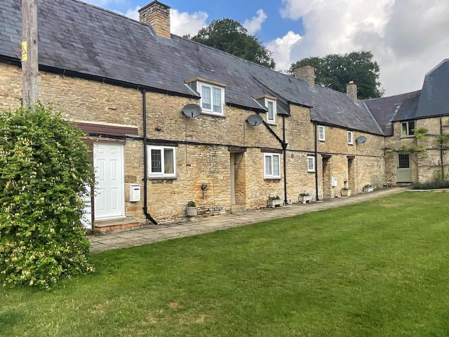 Aynho Cottages