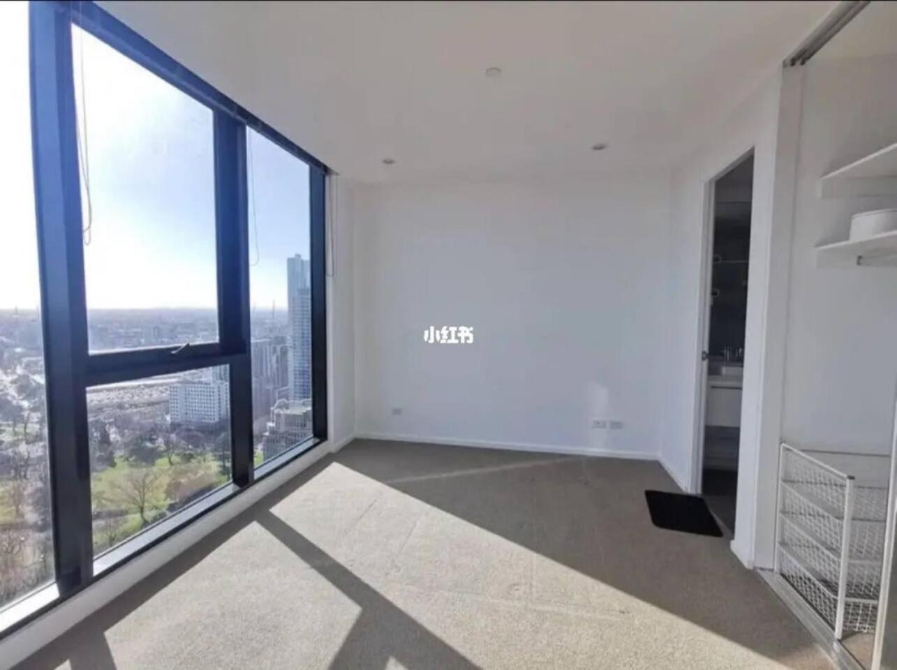 Quiet CBD 3b2b apartment + free parking
