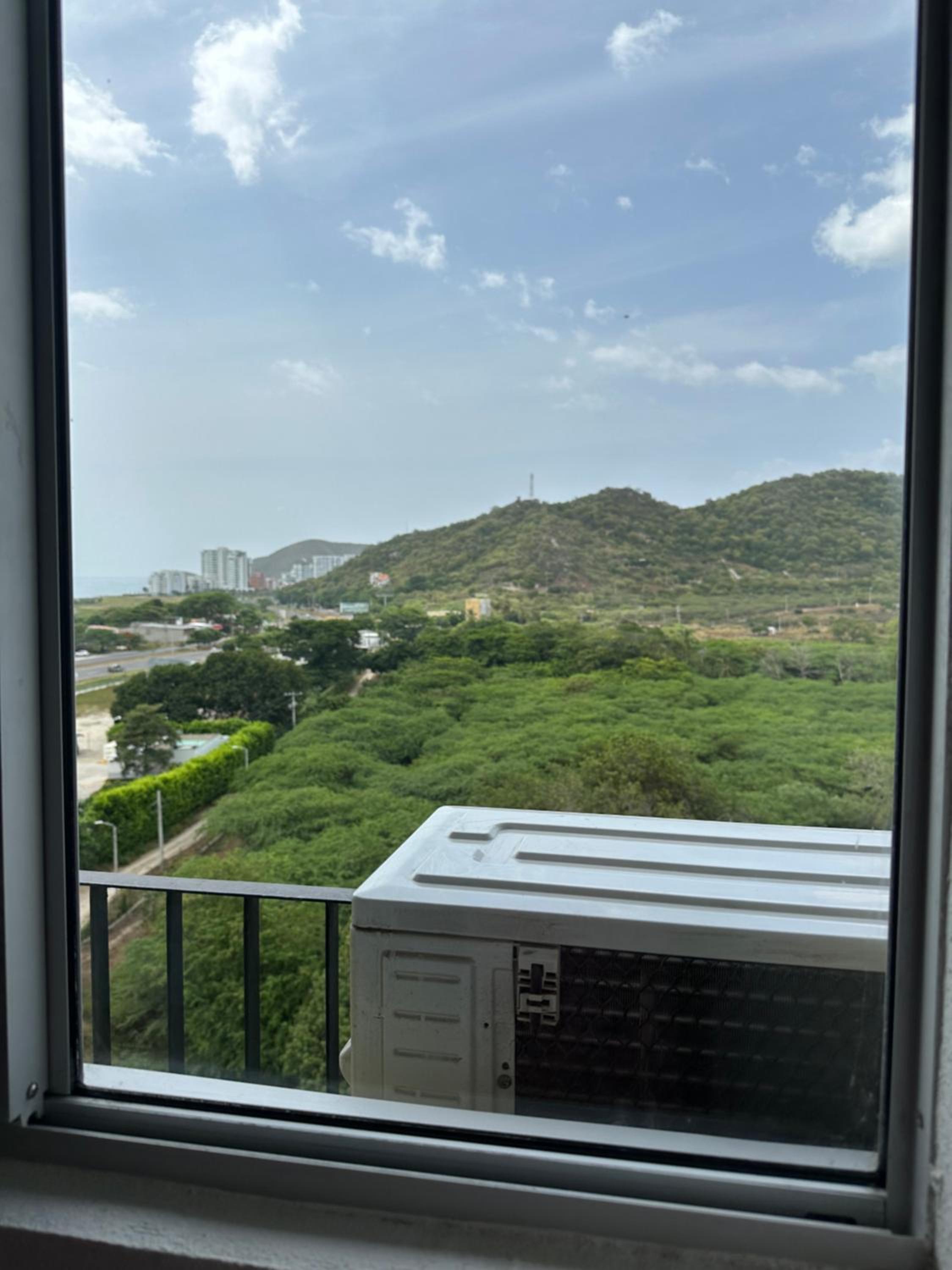 Condominio Bello Horizonte Plaza Apartamento Amplio