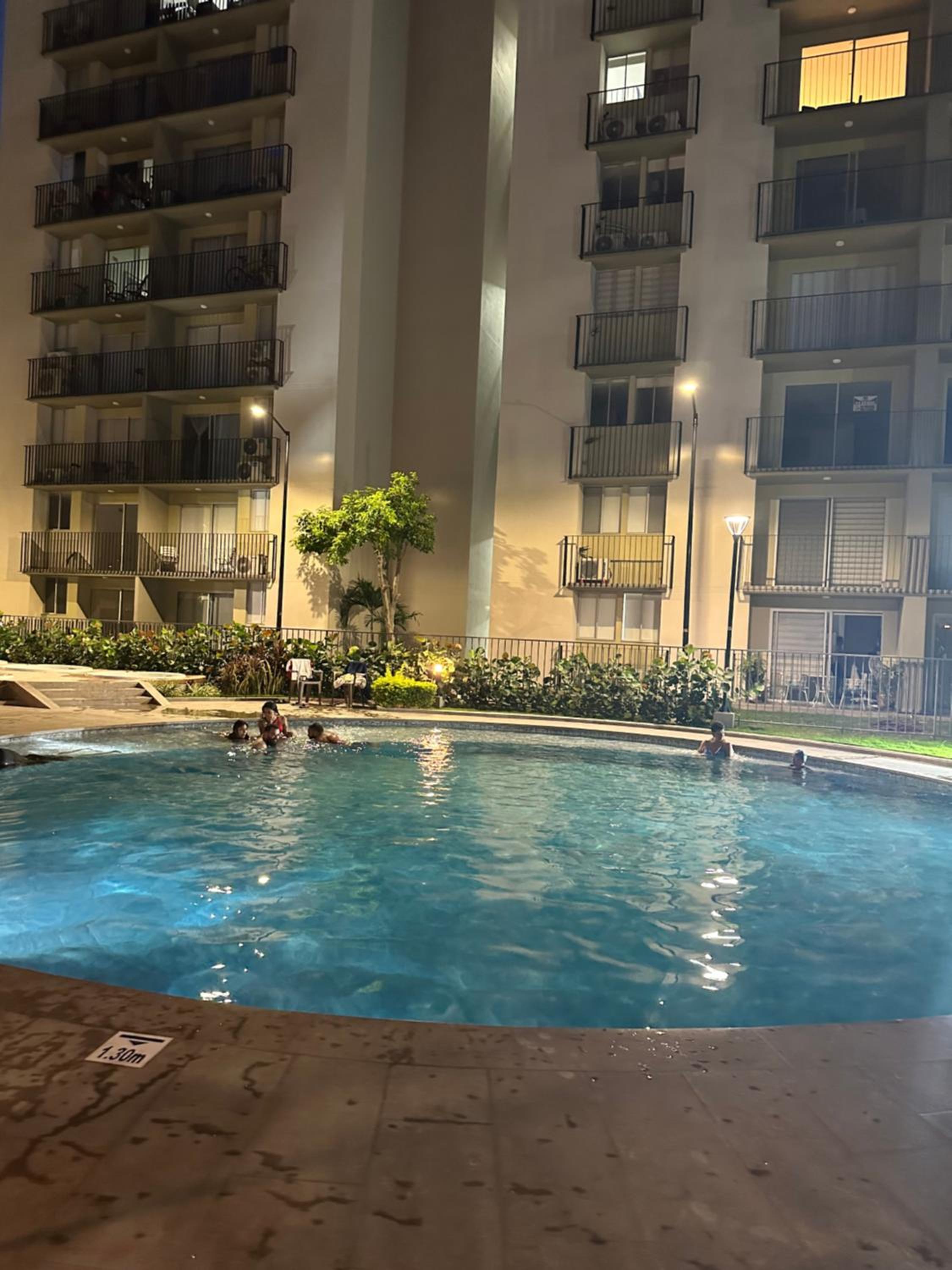 Condominio Bello Horizonte Plaza Apartamento Amplio