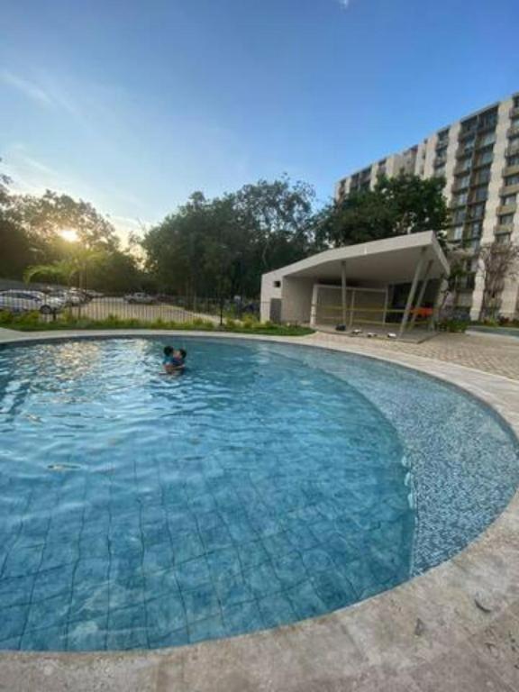 Condominio Bello Horizonte Plaza Apartamento Amplio