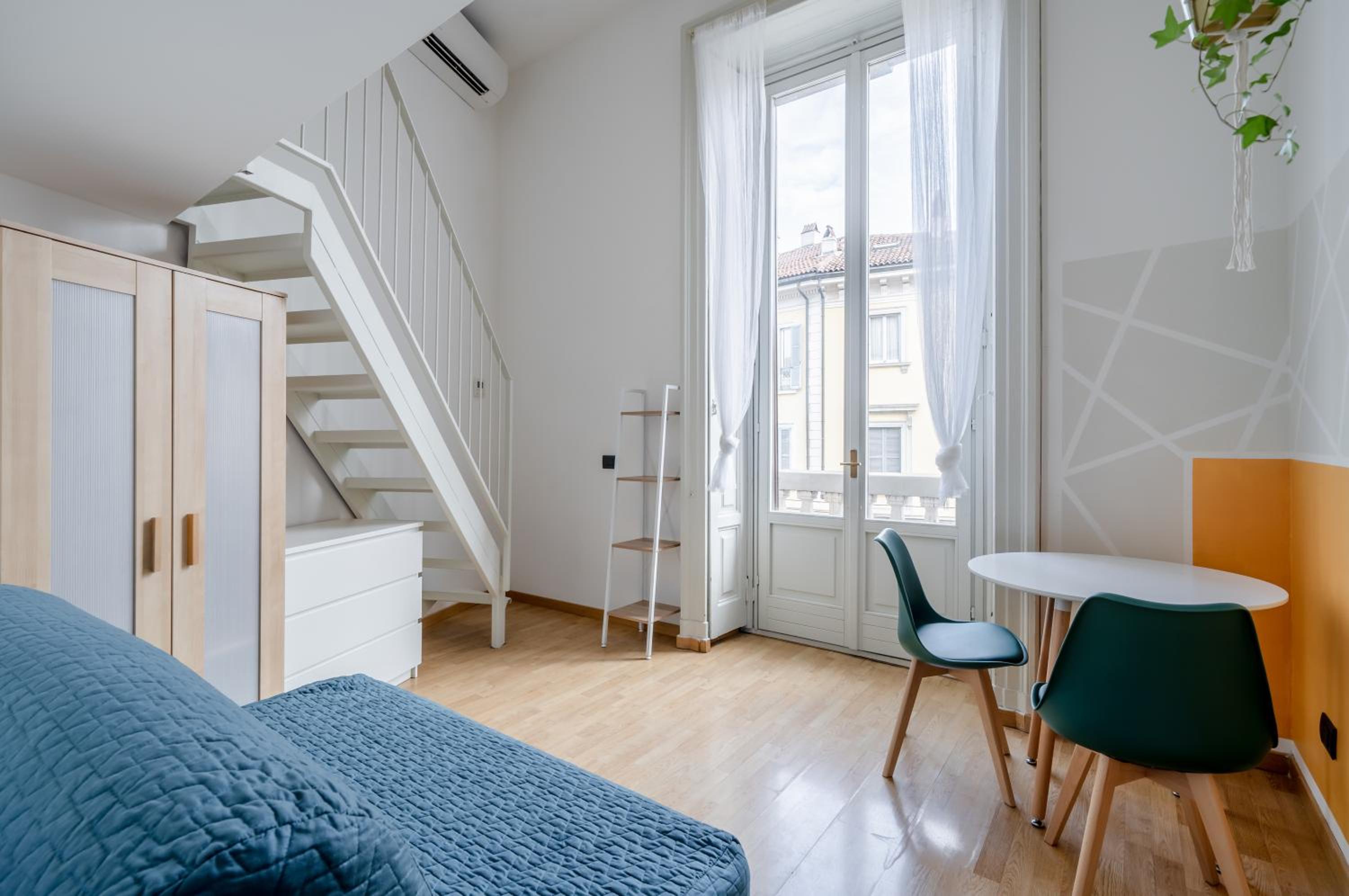GuestHost - Central Studio APTS Milano-Corso Magenta