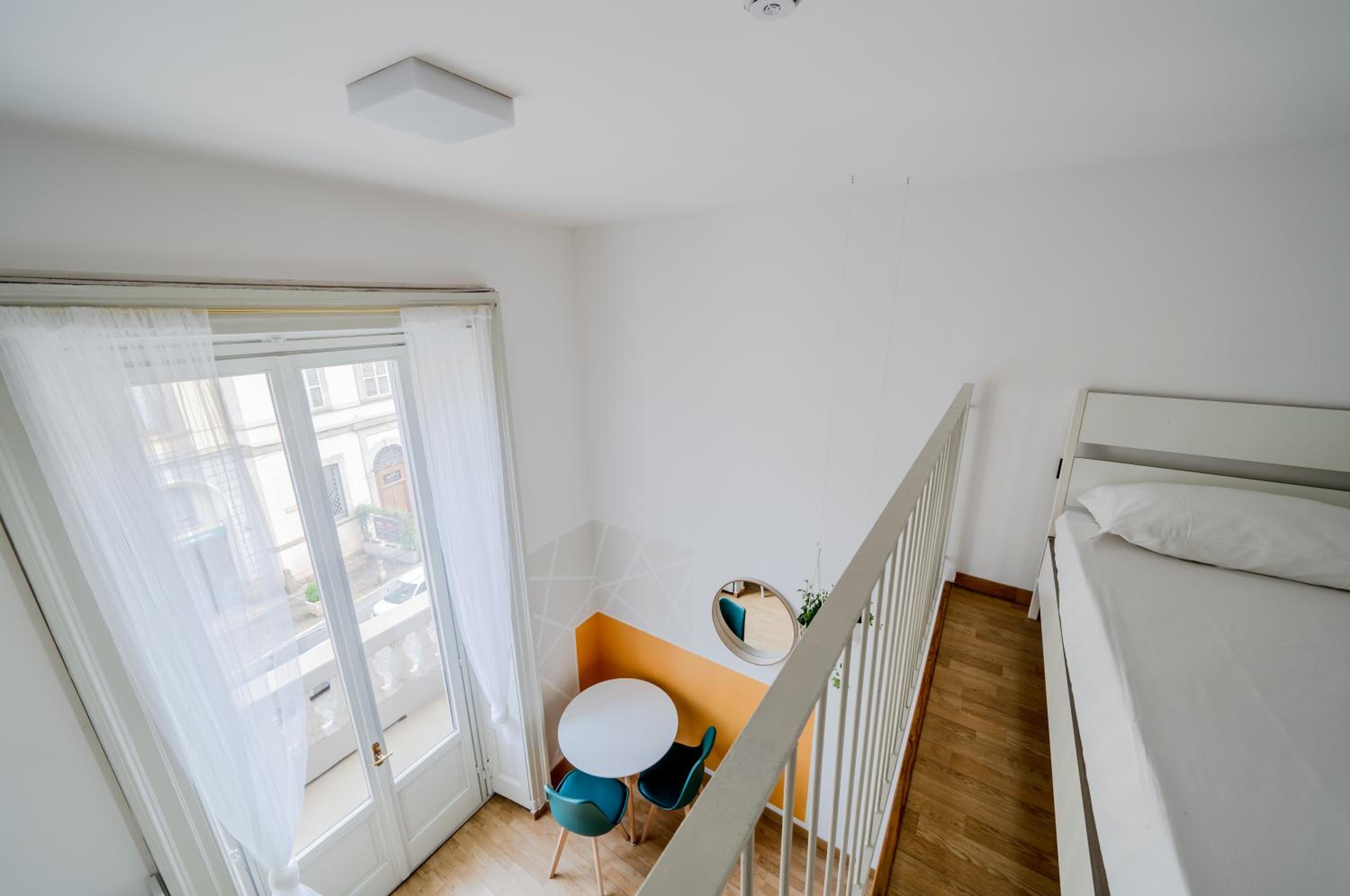 GuestHost - Central Studio APTS Milano-Corso Magenta