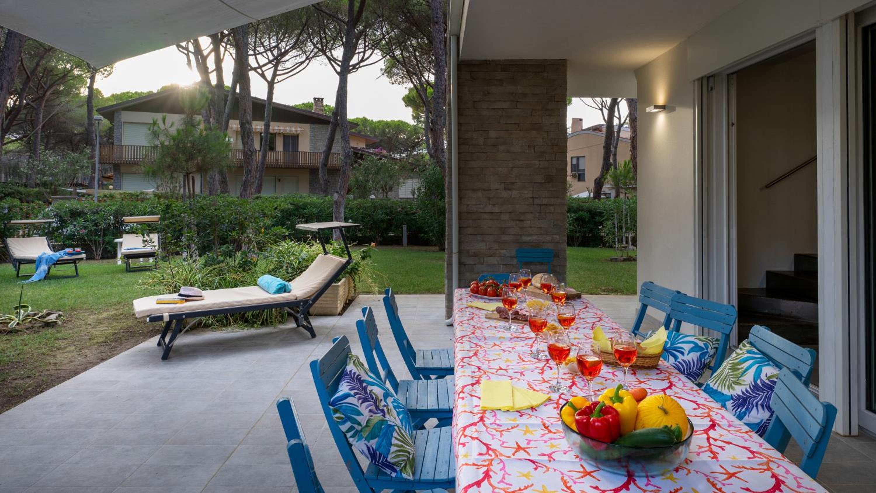 LA VILLA IN PINETA 10, Emma Villas