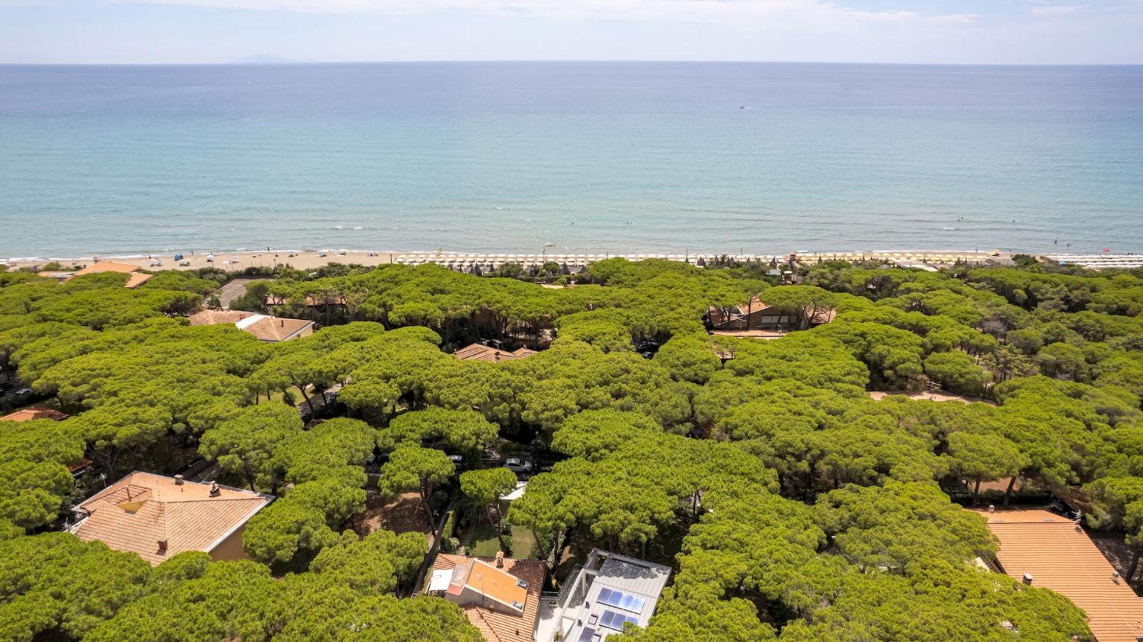 LA VILLA IN PINETA 10, Emma Villas