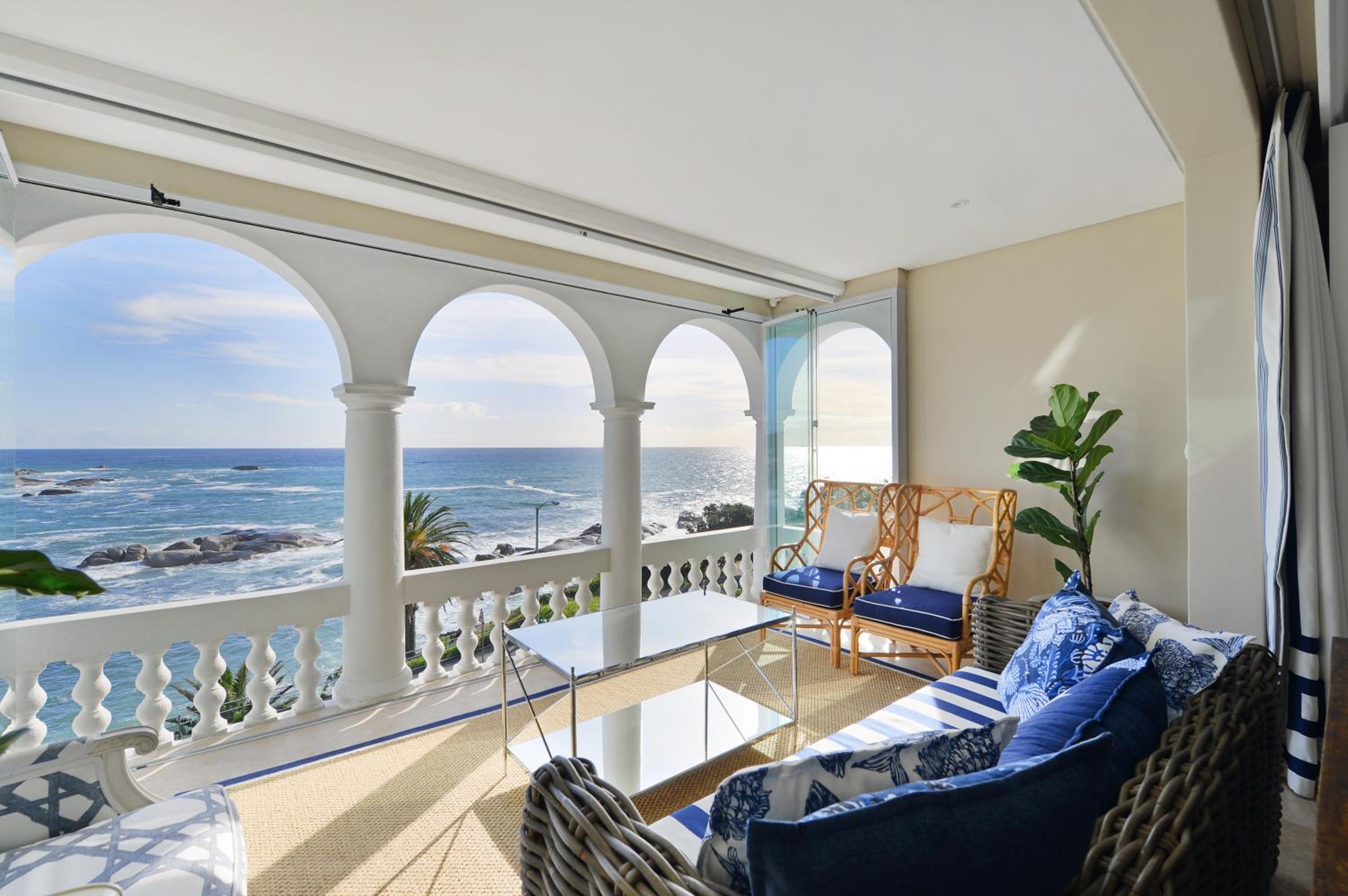 Bingley Place - Camps Bay Luxury Villa view 5