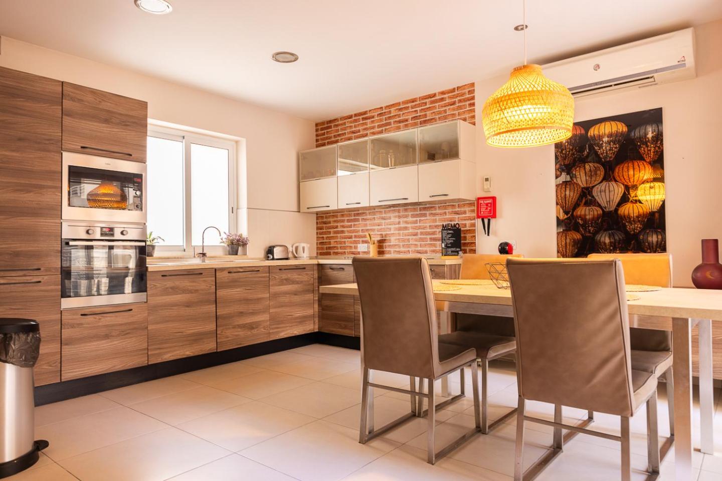 Balluta Bay Spacious APT - 2BR view 3