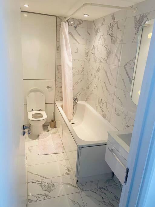 Shoreditch apartment with lovely garden