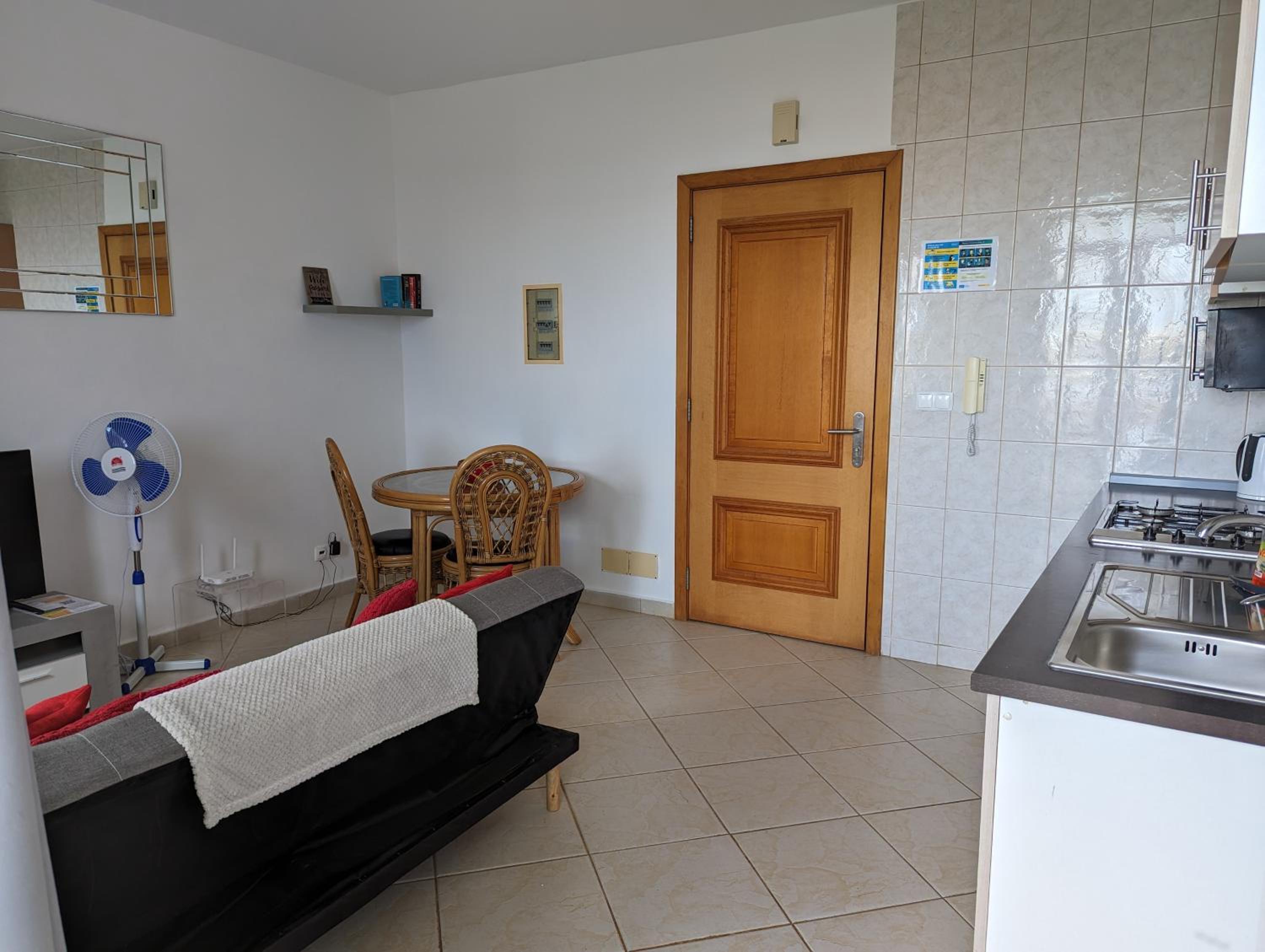 Vila Cabral 1 Bed Apt - Wi-Fi & Air Con Included