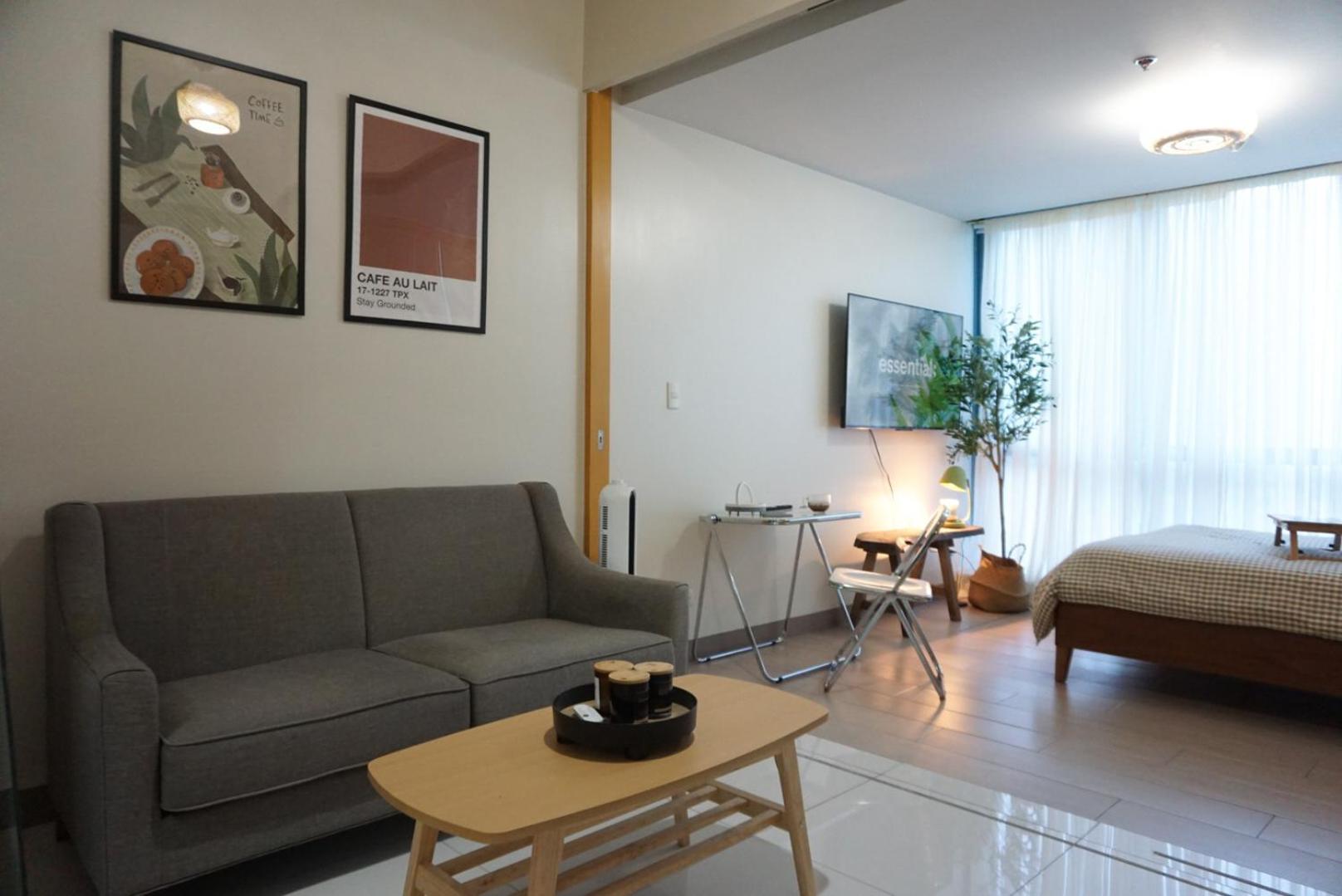 Cozy 1BR in BGC with Great View view 3