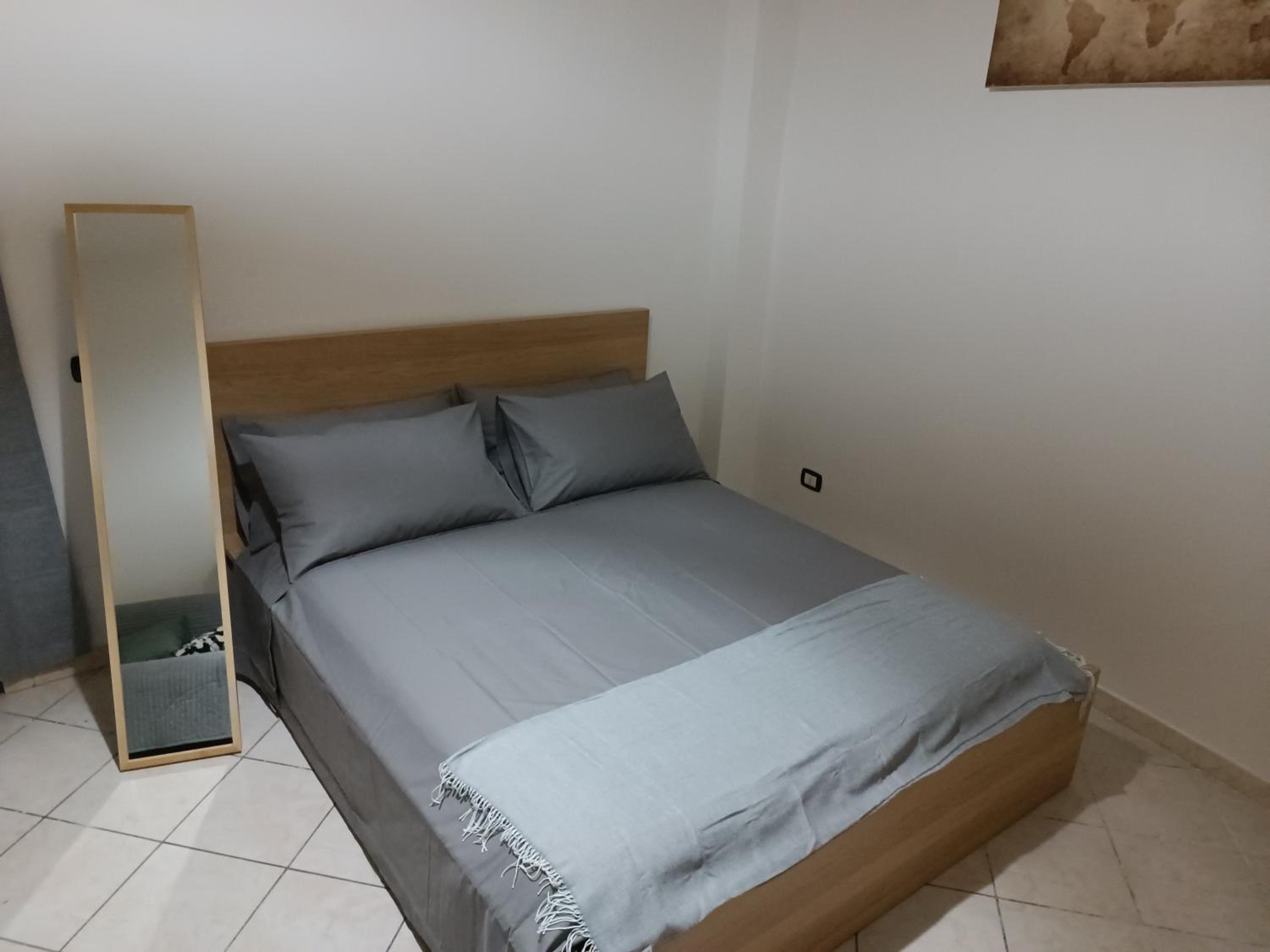 Espy Naples
