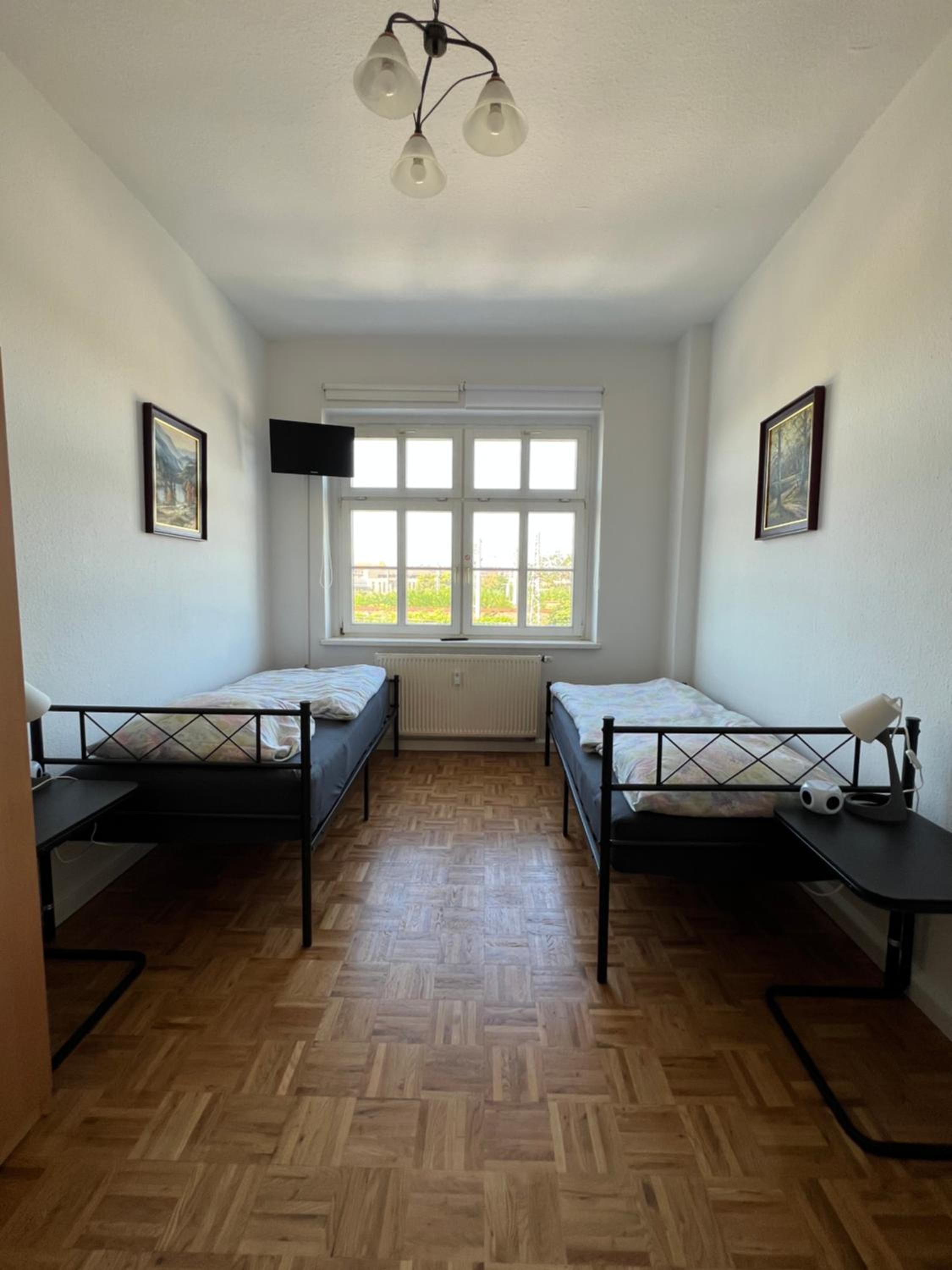 Sweet Home Inside Dresden Rooms