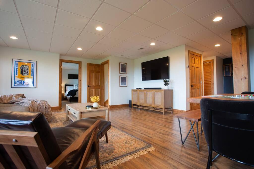 The Ridge: A Modern Cabin view 5