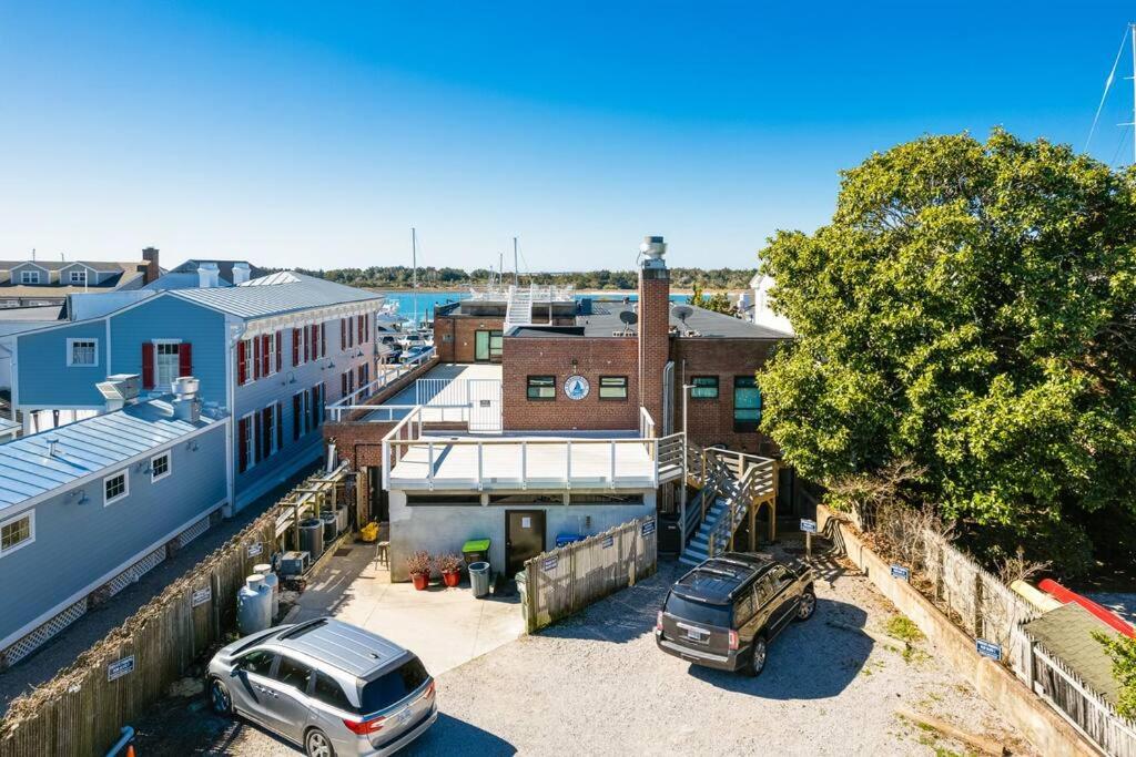 Why Knot Getaway...Rooftop with WaterView! Unit D view 3