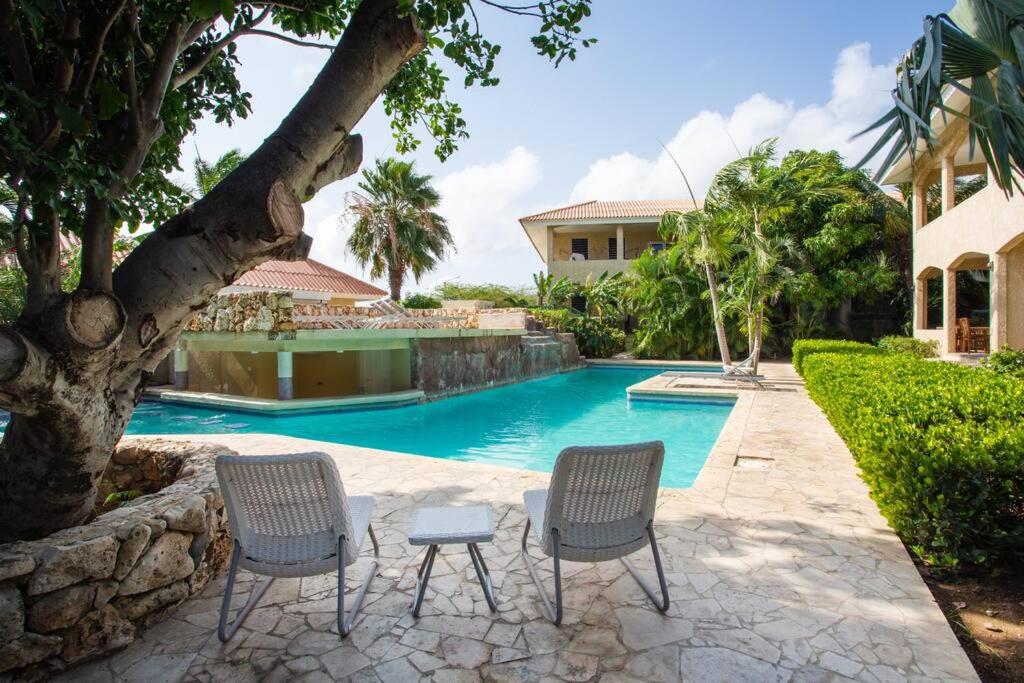 Caribbean Happyness