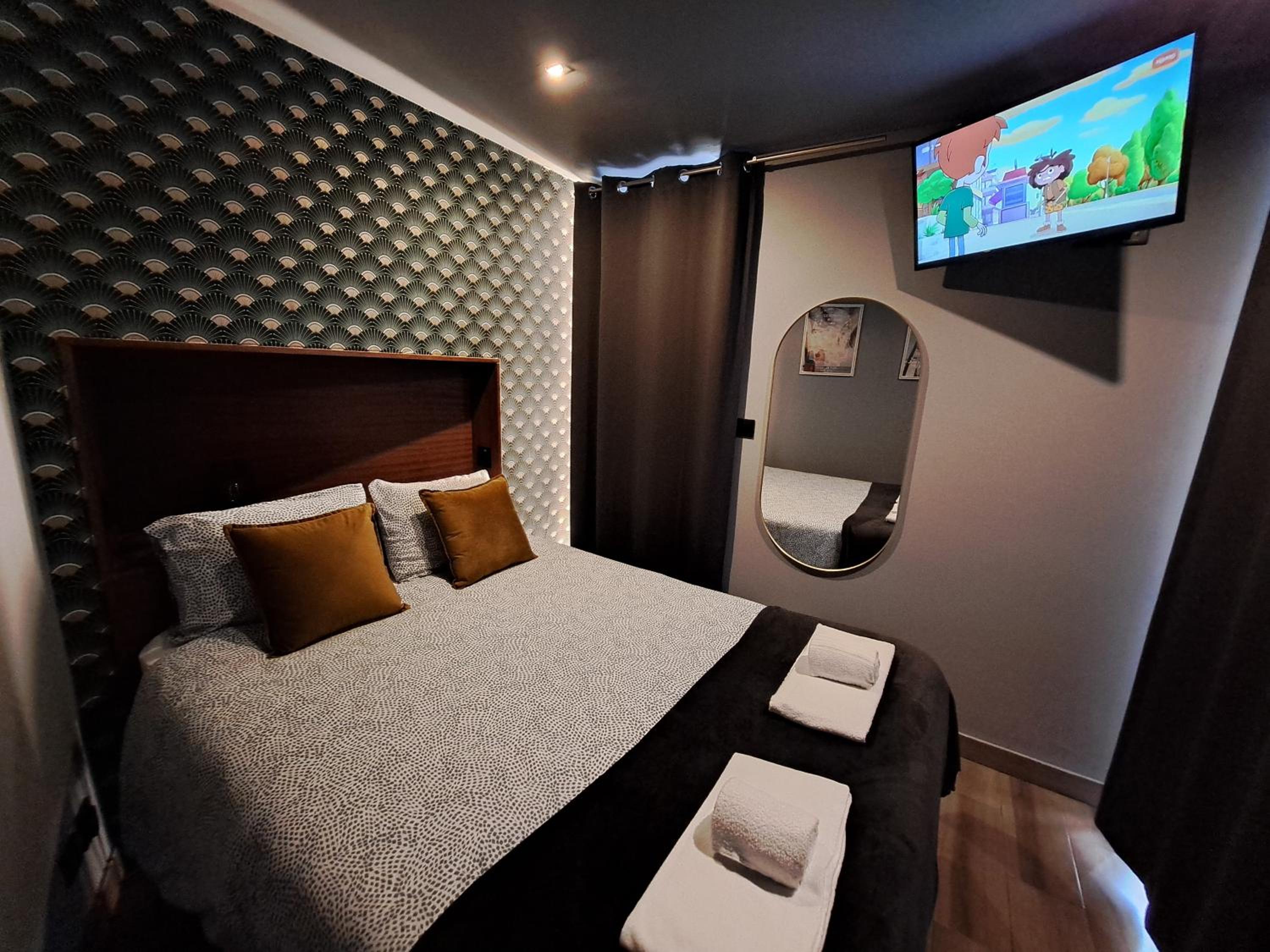 hotel room