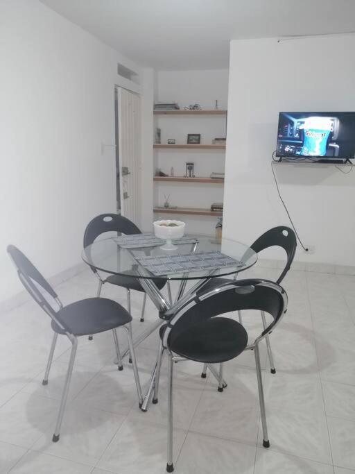 Aparta estudio en la avenida principal de Pereira 301