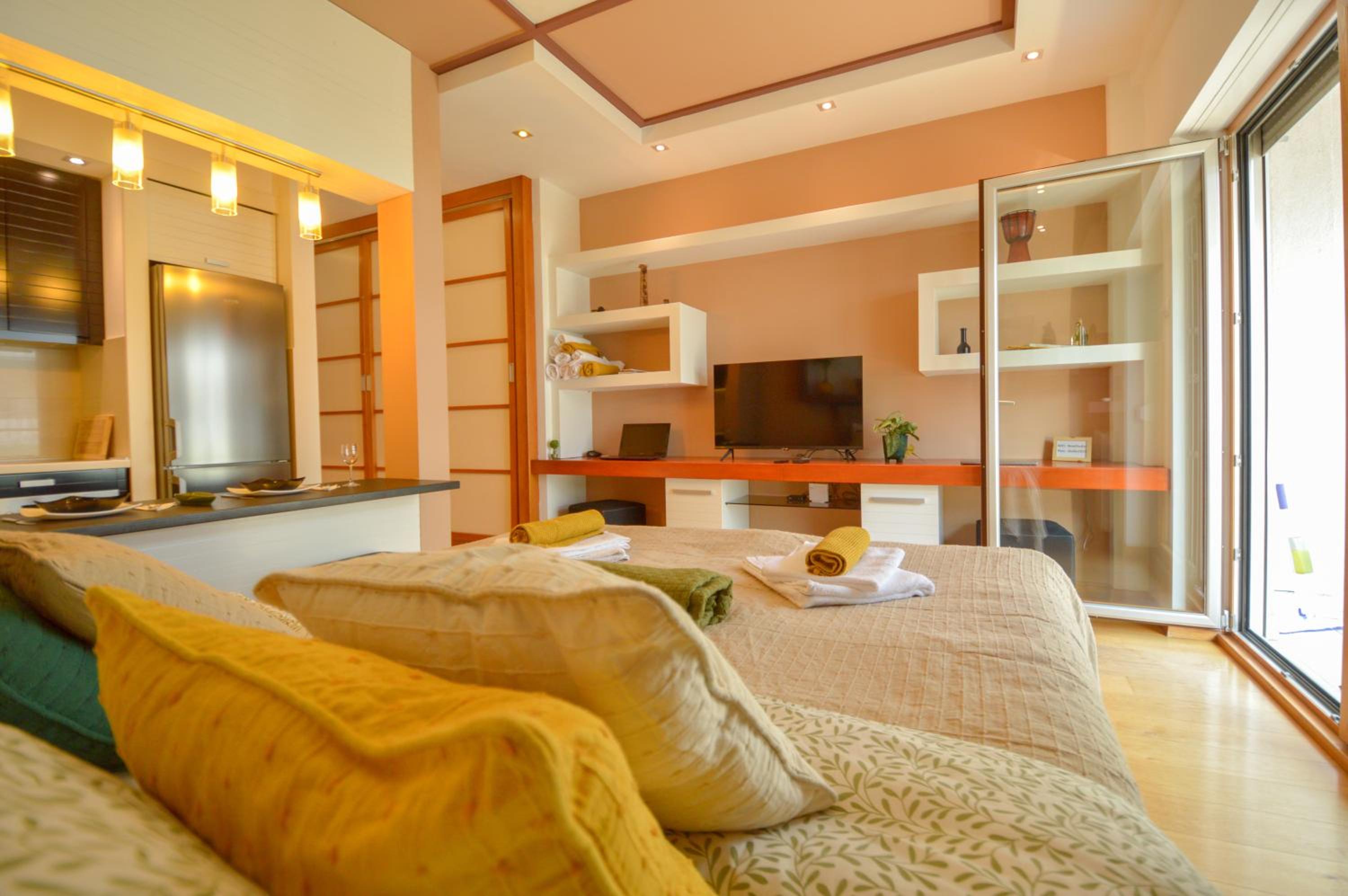 Spacious studio Park City view 4