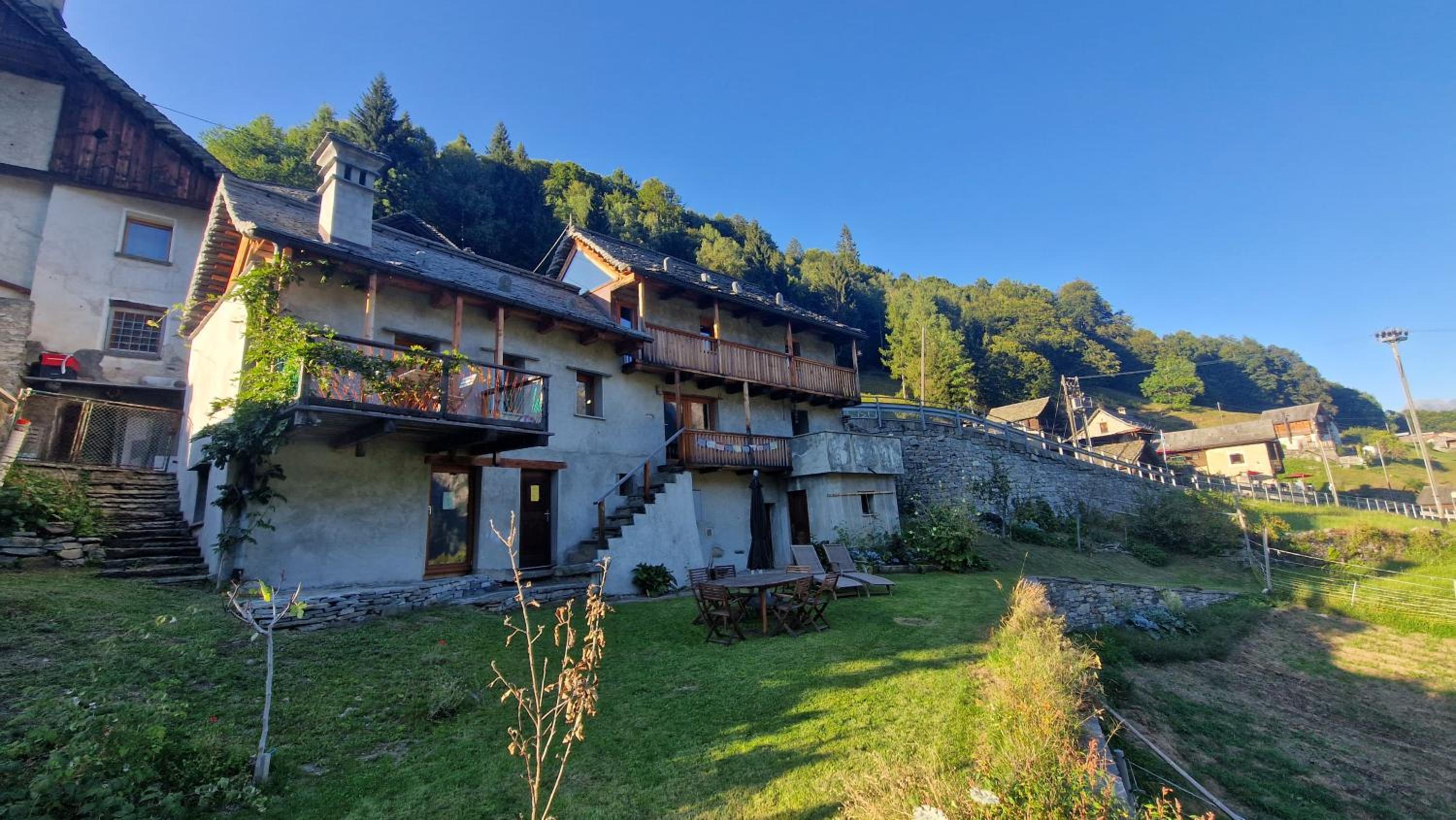 Casa Viola