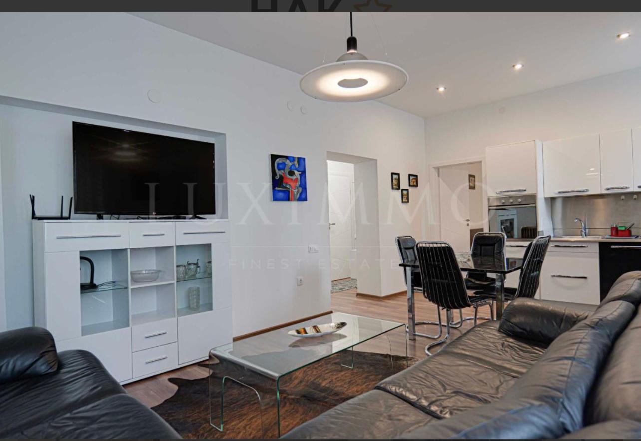 A Lovely 2BR Apartment in the heart of Sofia - NDK view 4