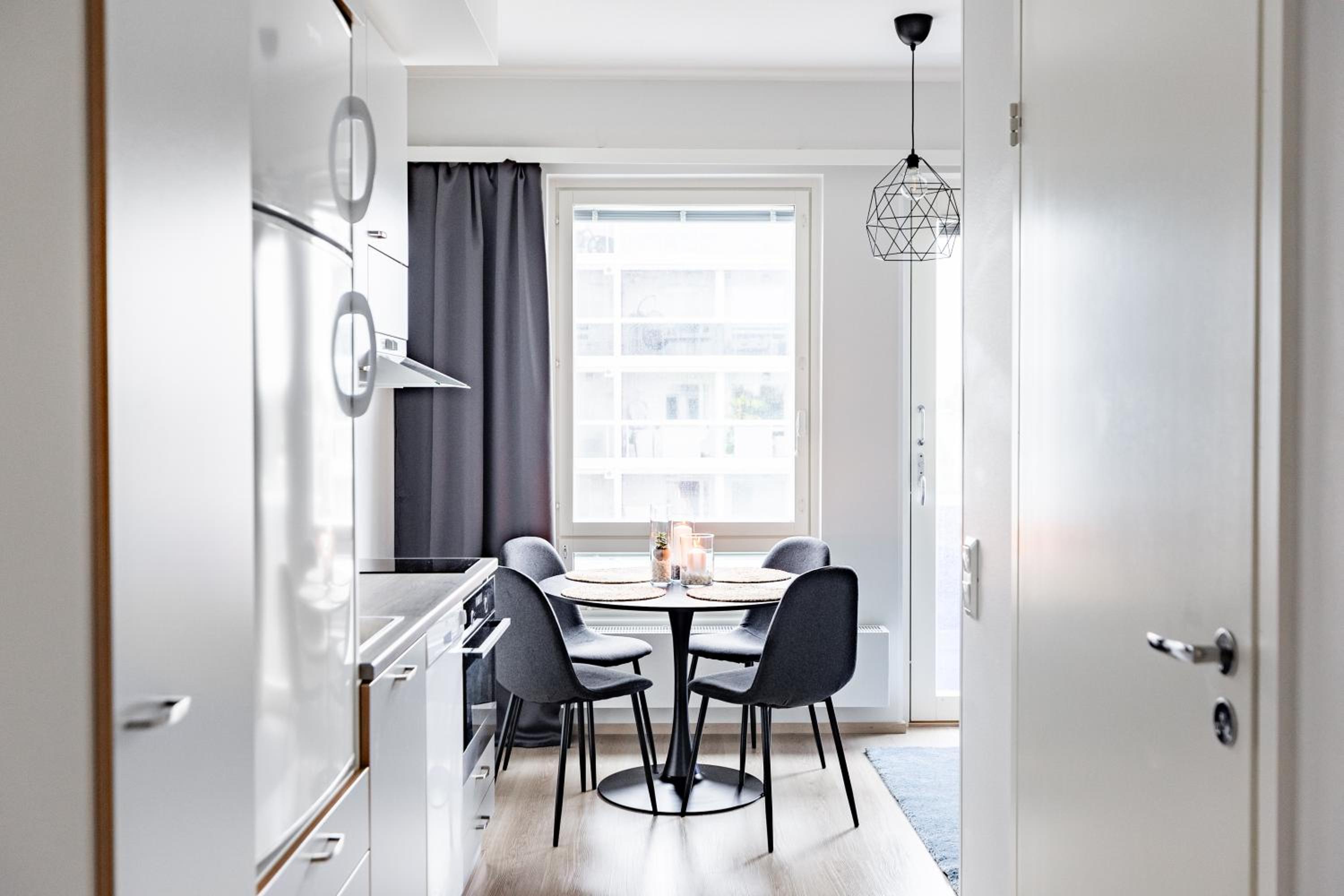 Arctic Blue City Suite