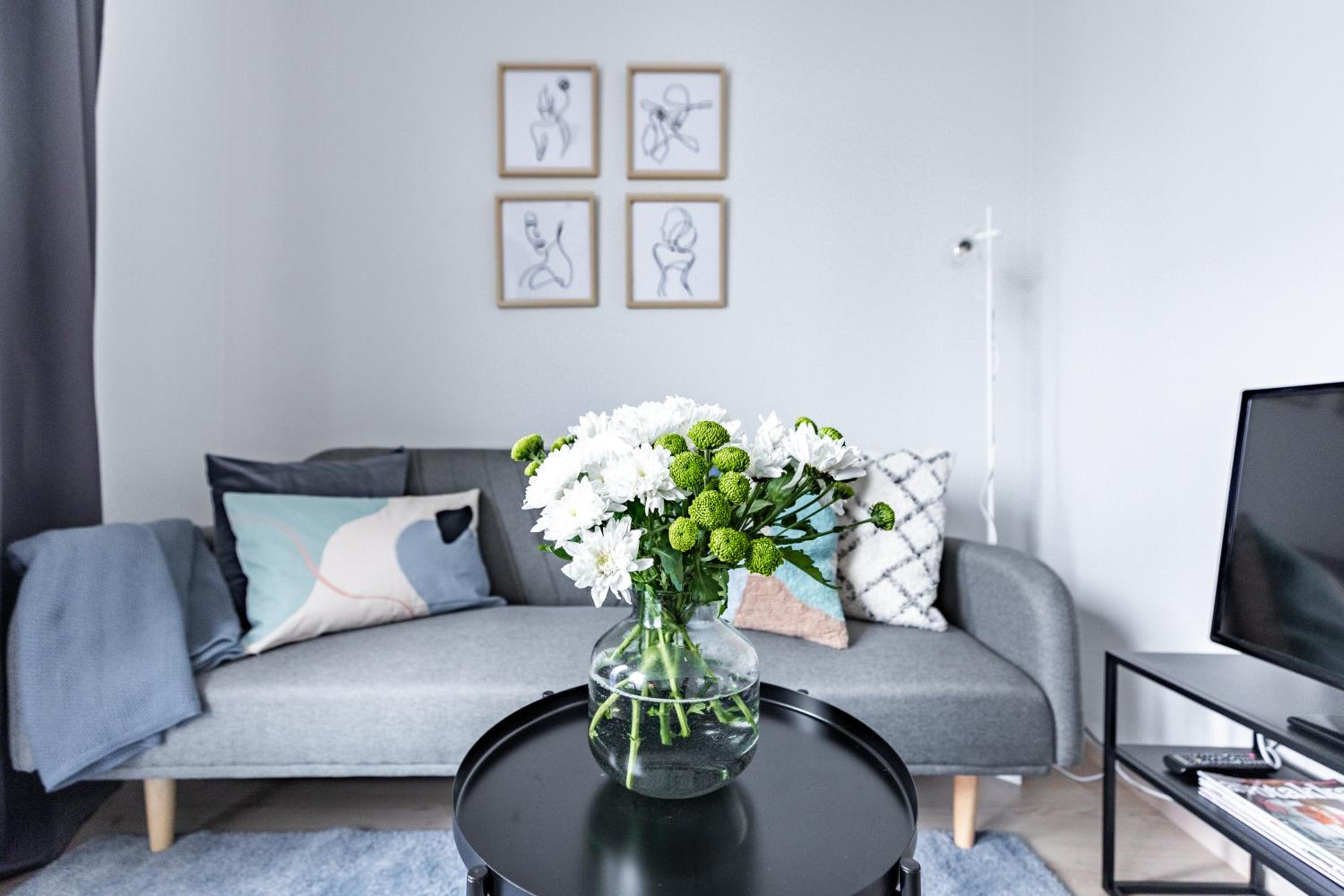 Arctic Blue City Suite