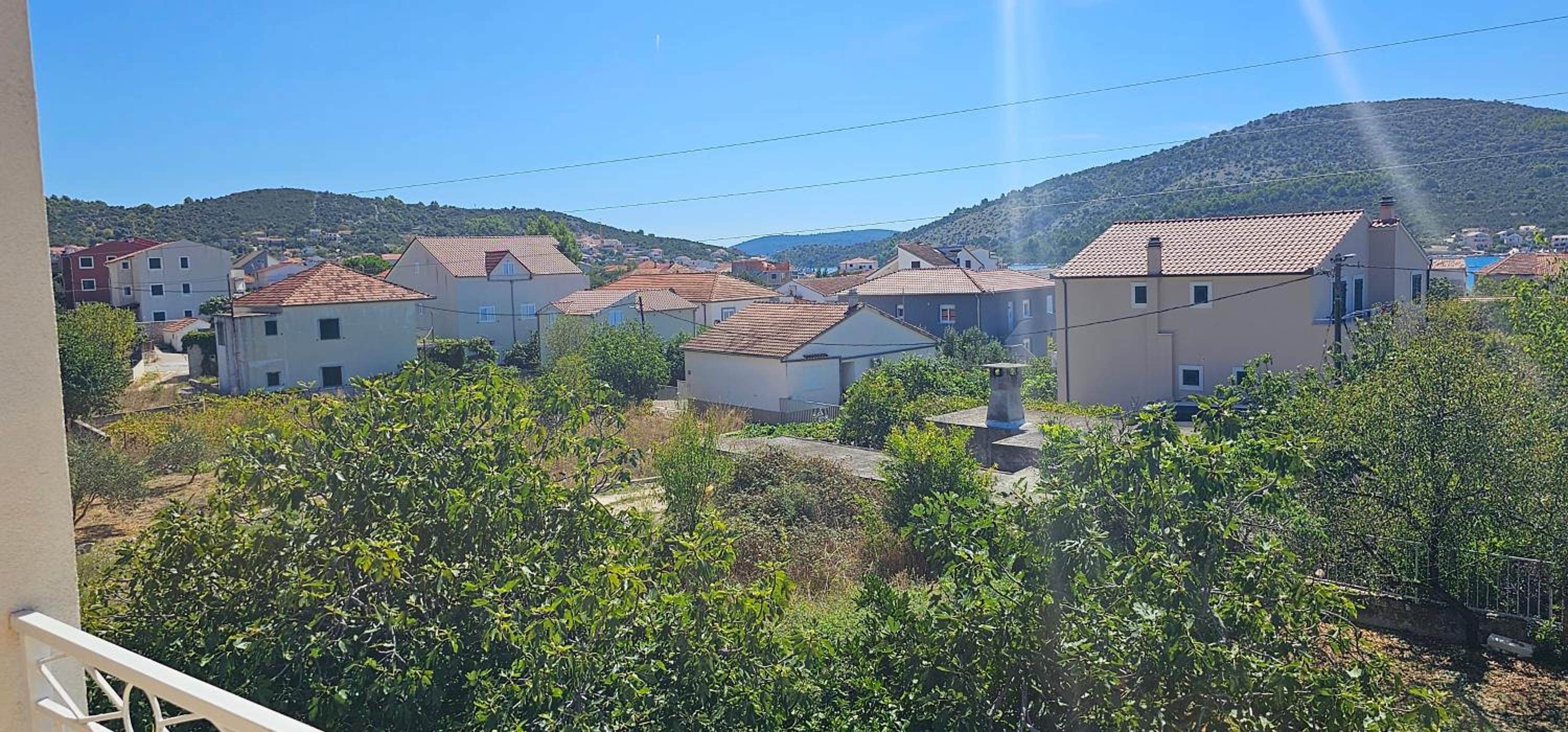 Coastal Charm: Apartmani Pazanin view 4