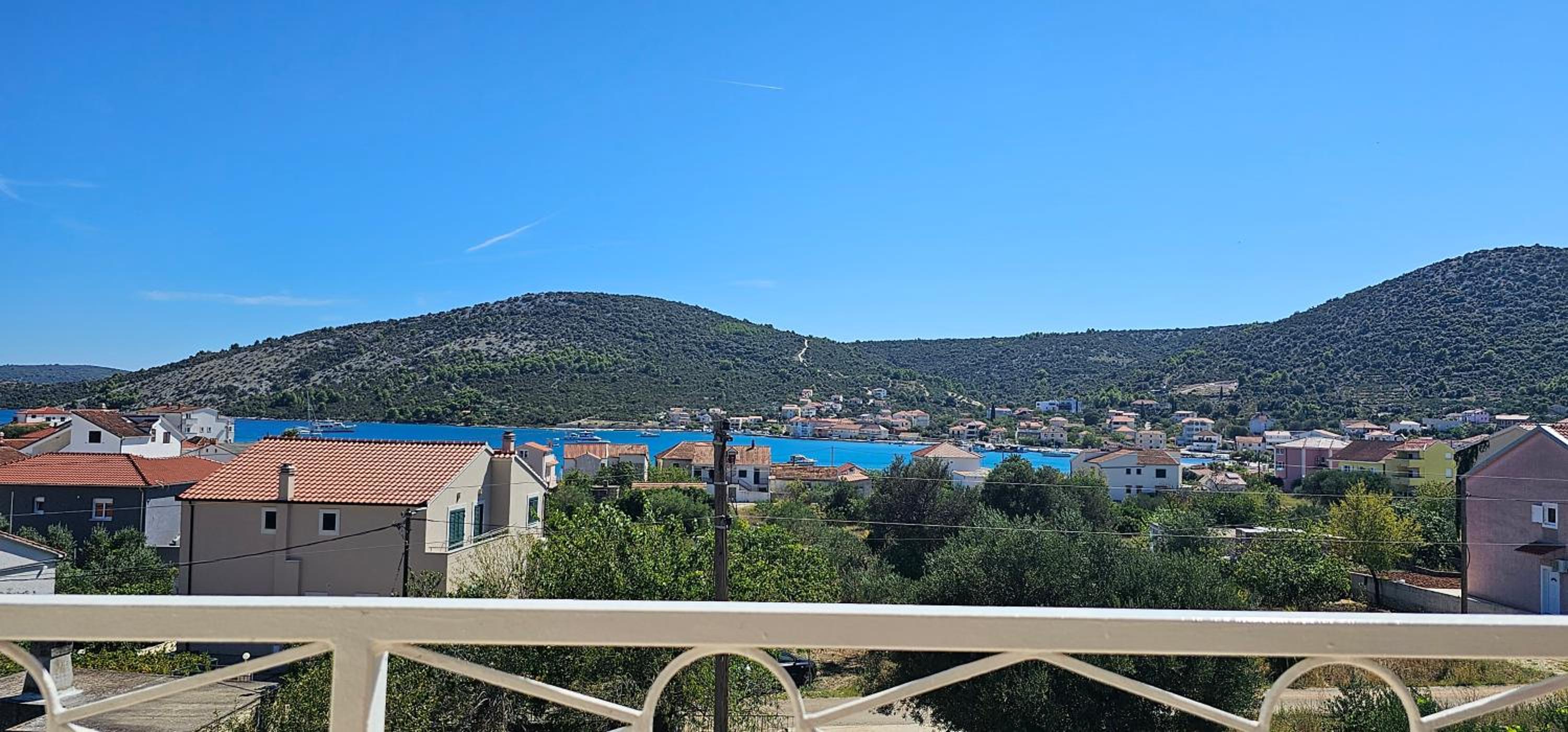 Photo 48