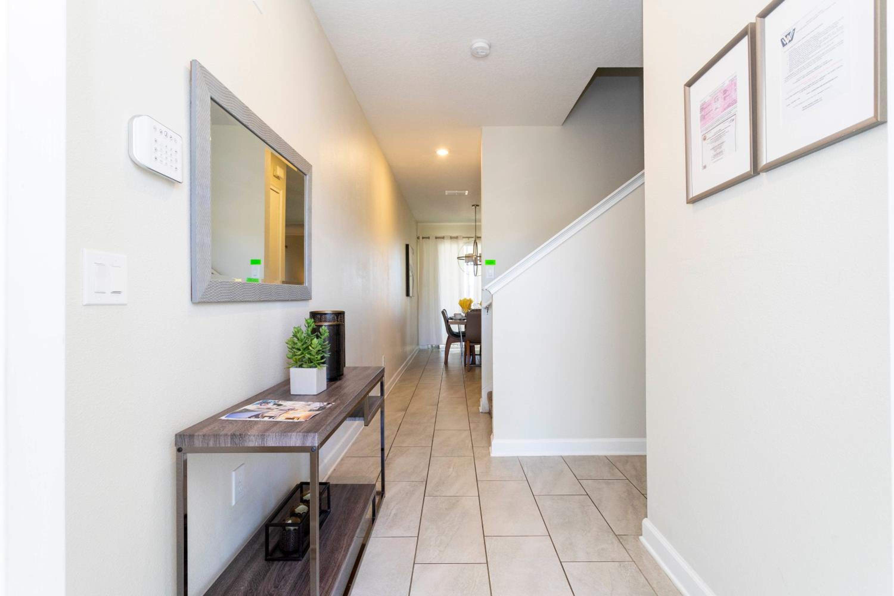 Four Bedrooms TownHome 4861 view 5