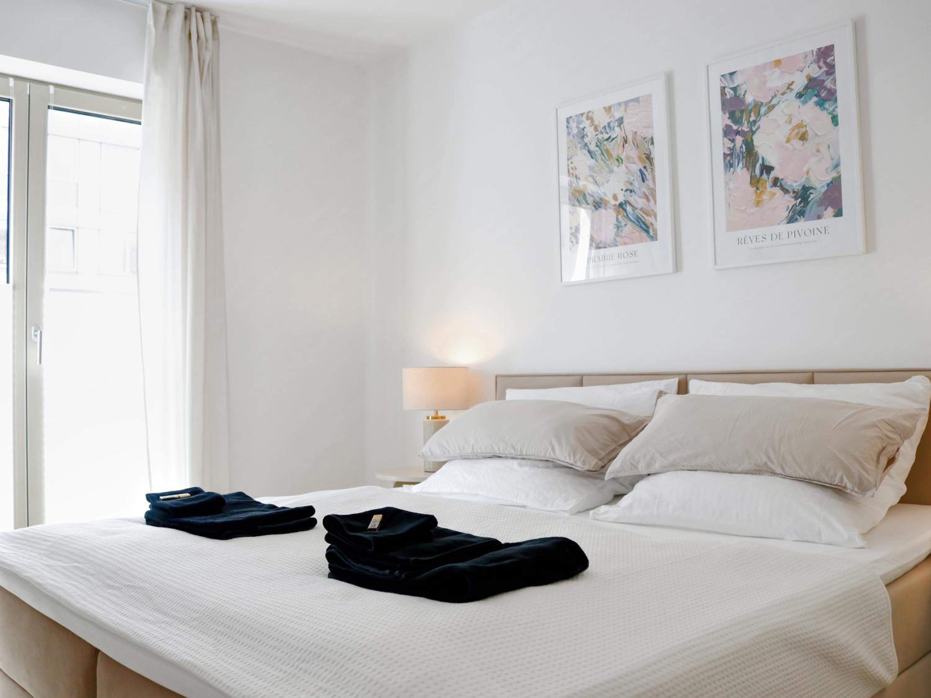 LIGHTPLACE • Design • Boxspring • Balkon • 2 Smart TV •Innenstadt
