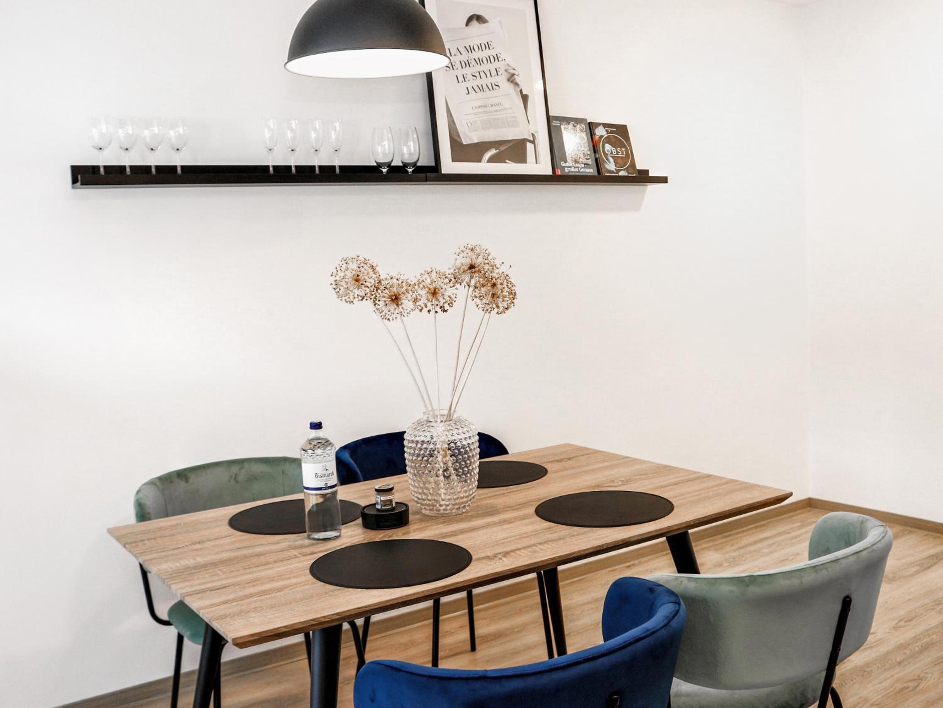 LIGHTPLACE • Design • Boxspring • Balkon • 2 Smart TV •Innenstadt