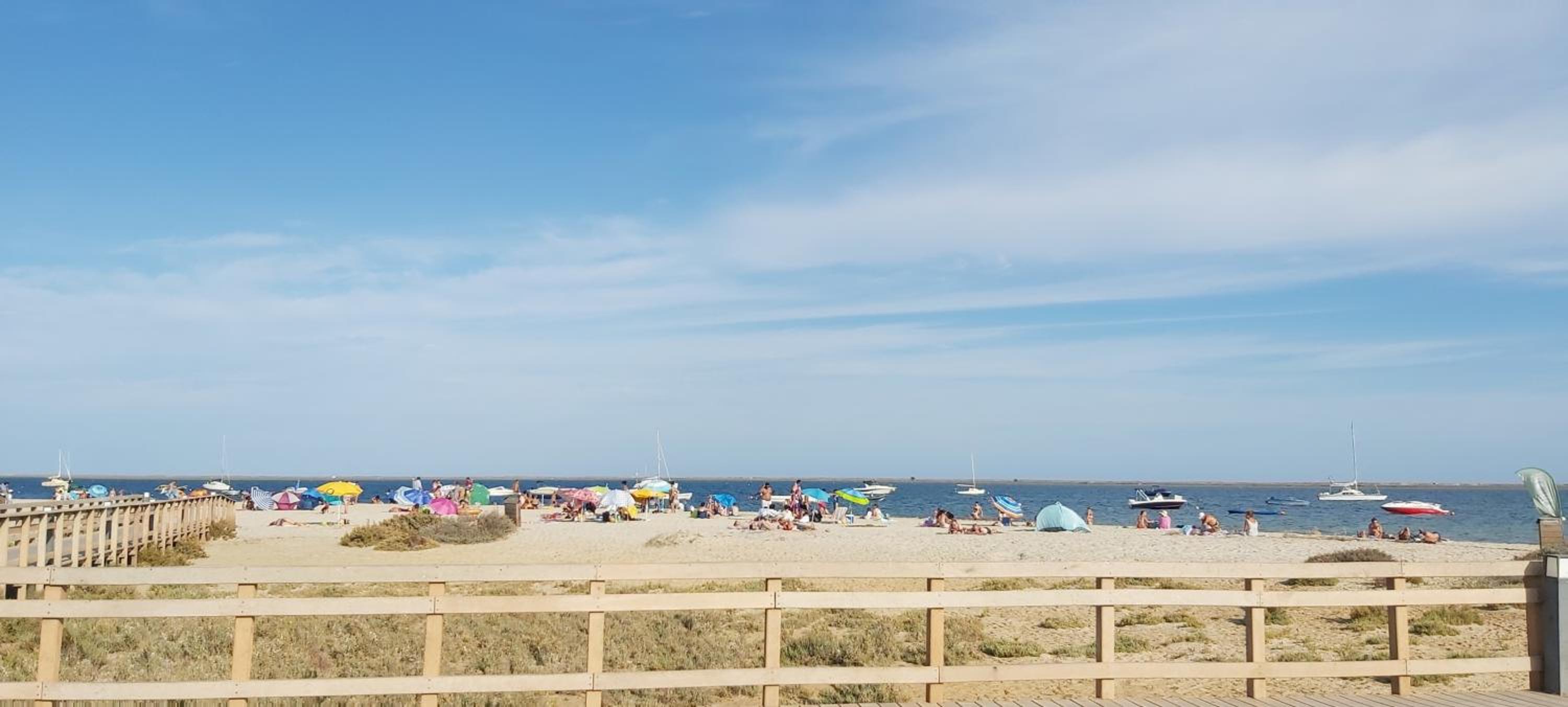 Casa dos Sorrisos - 3 bedroom apartment, terrace, barbecue, AC, Wifi, beach view 3