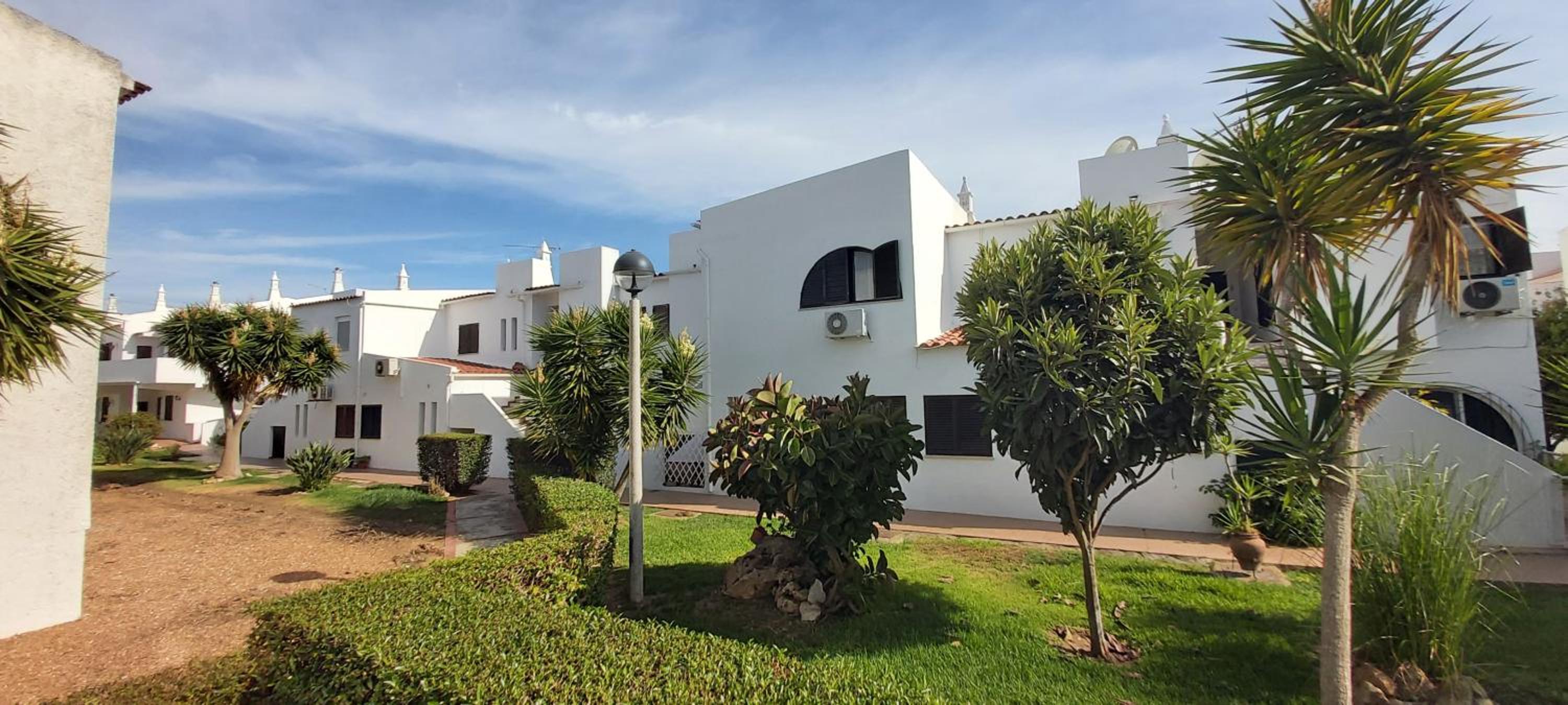 Casa dos Sorrisos - 3 bedroom apartment, terrace, barbecue, AC, Wifi, beach view 4