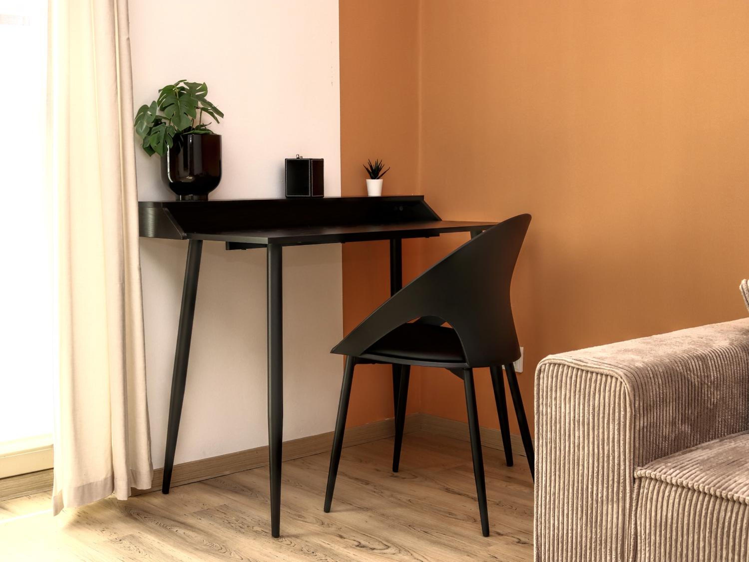 LIGHTPLACE • Design • Boxspring • Balkon • 2 Smart TV •Innenstadt