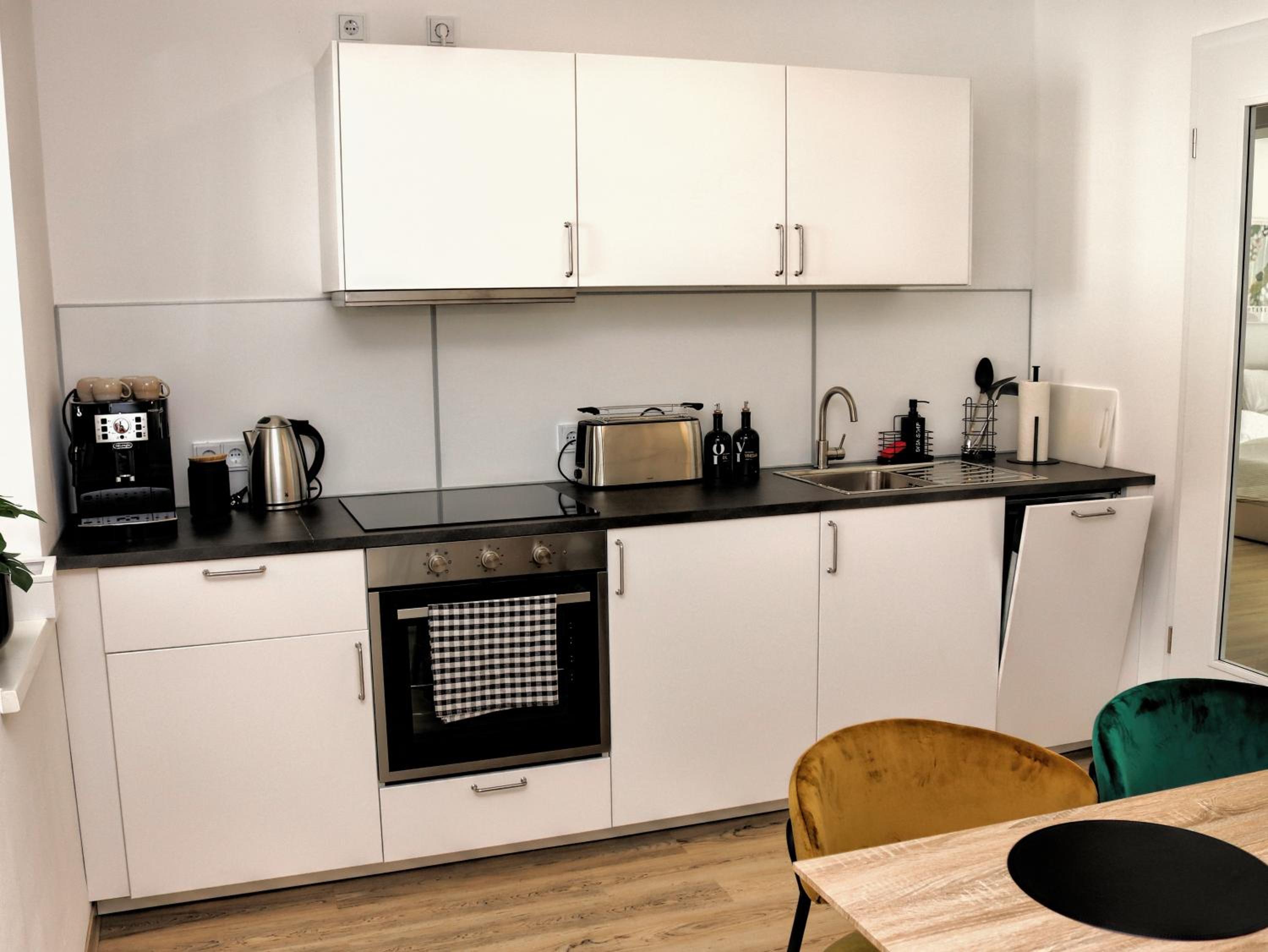 LIGHTPLACE • Design • Boxspring • Balkon • 2 Smart TV •Innenstadt