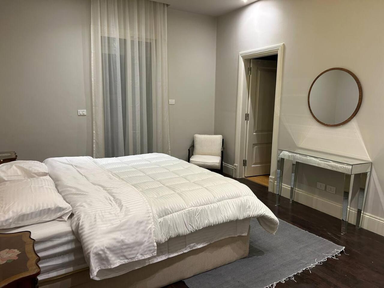Charming luxurious 2 bedroom apartment in zamalek