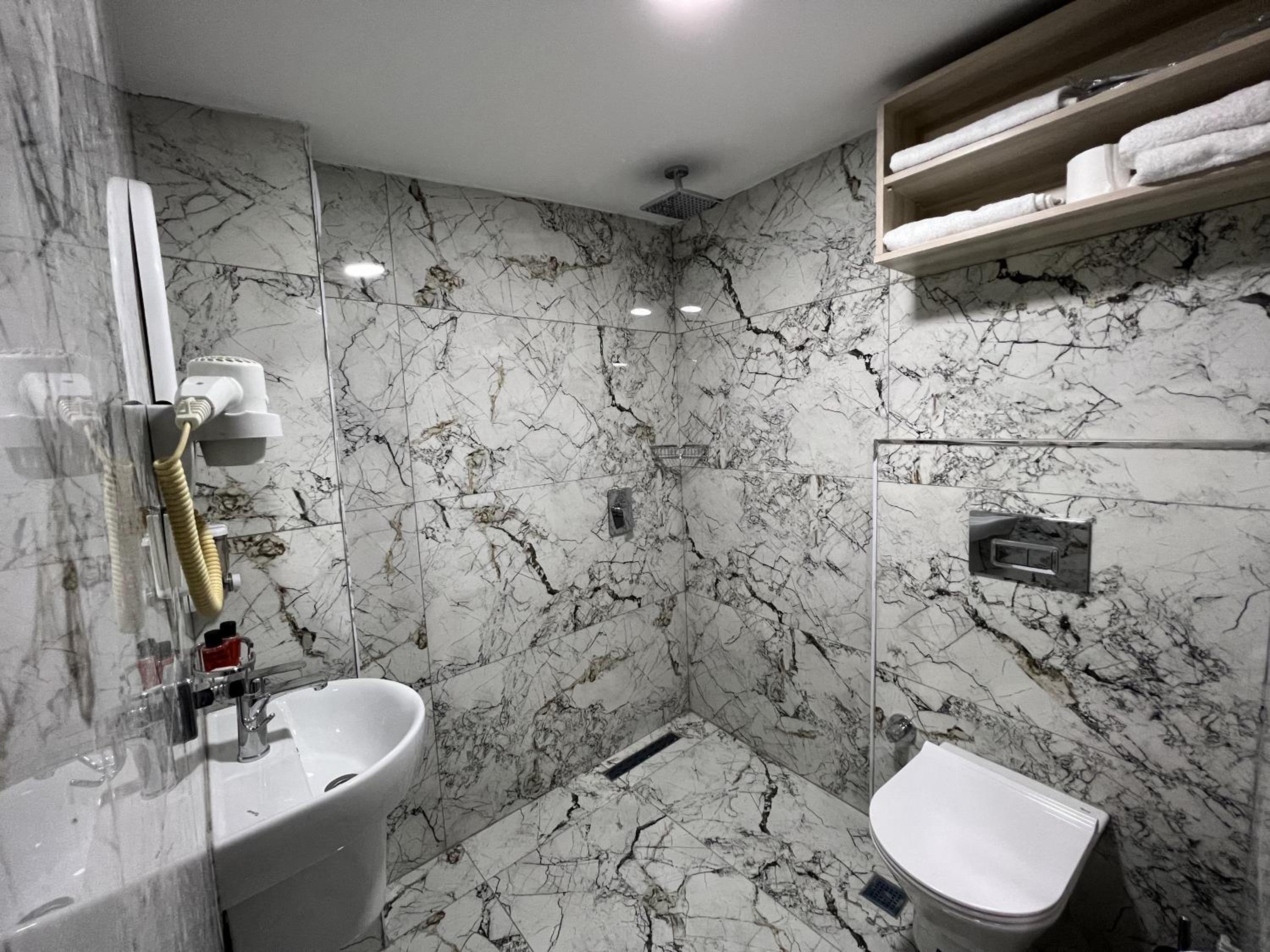 Hotel Prima - Image 38