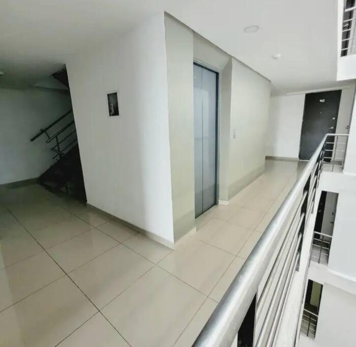 906. Apartamento cerca al sector de laureles