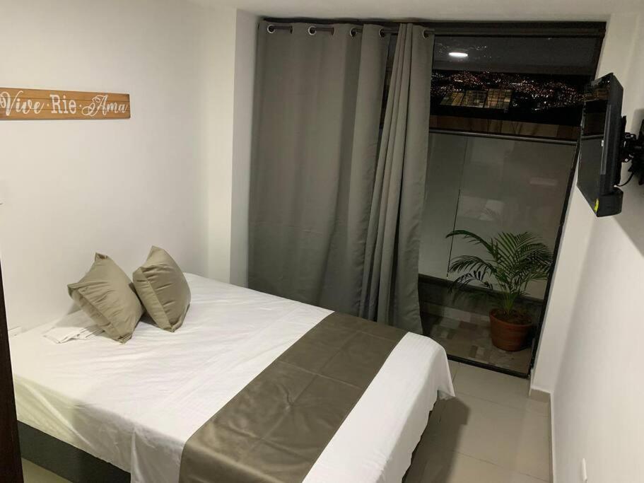 906. Apartamento cerca al sector de laureles